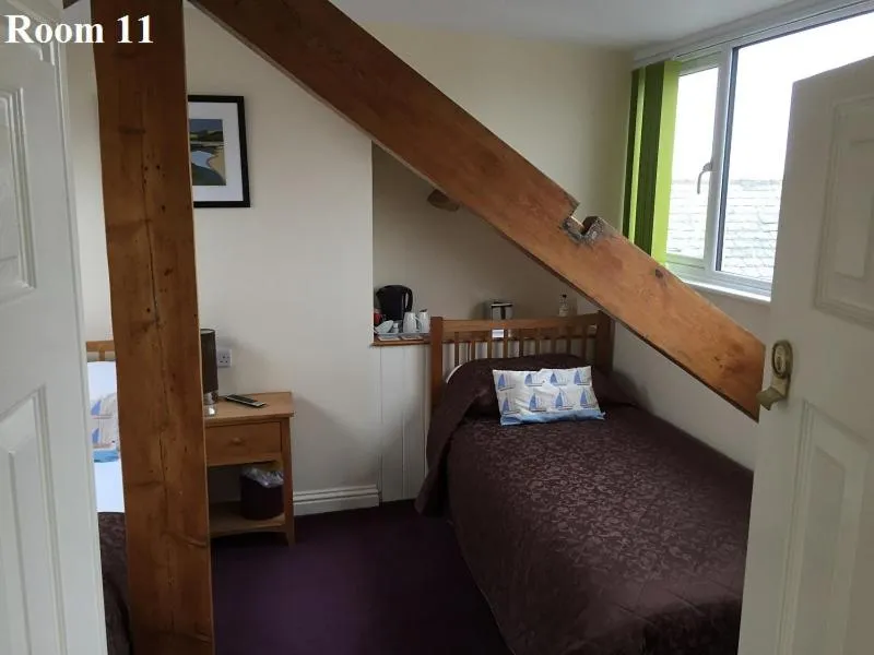 Bed in The Arches Guest House