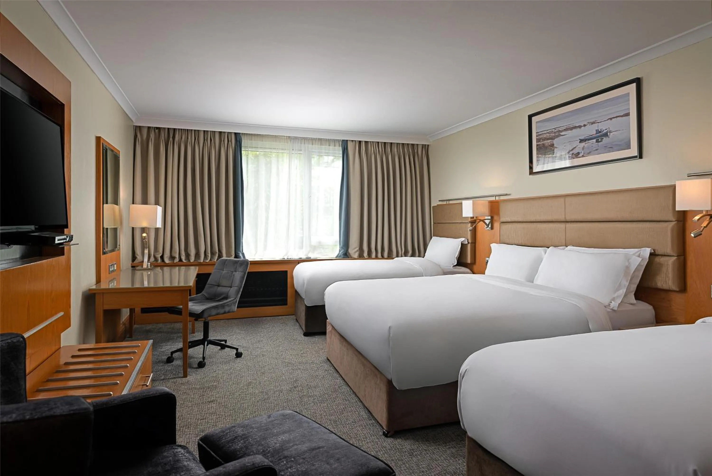 Bedroom, Bed in Radisson BLU Hotel and Spa, Limerick