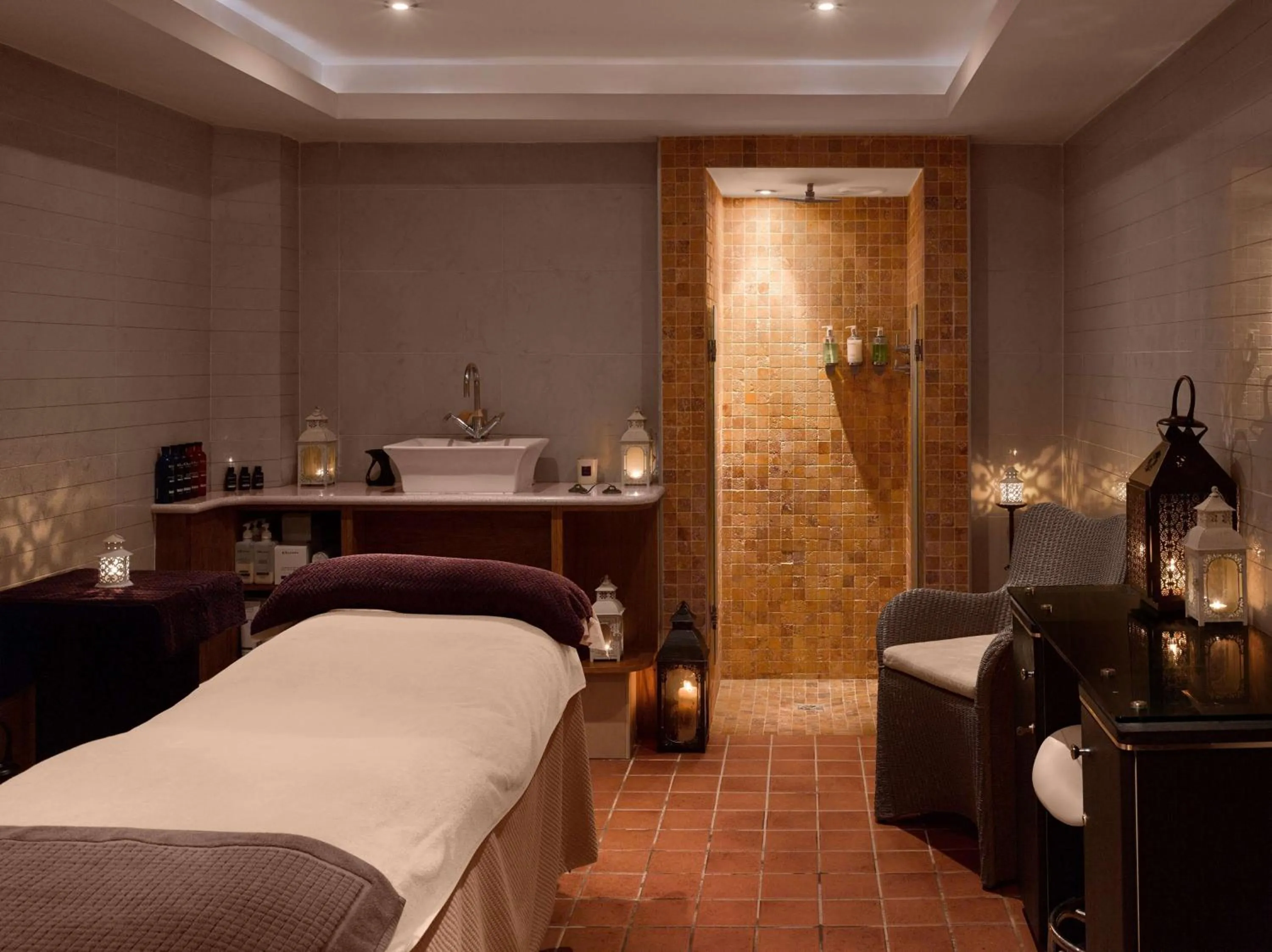 Spa and wellness centre/facilities, Bed in Radisson BLU Hotel and Spa, Limerick