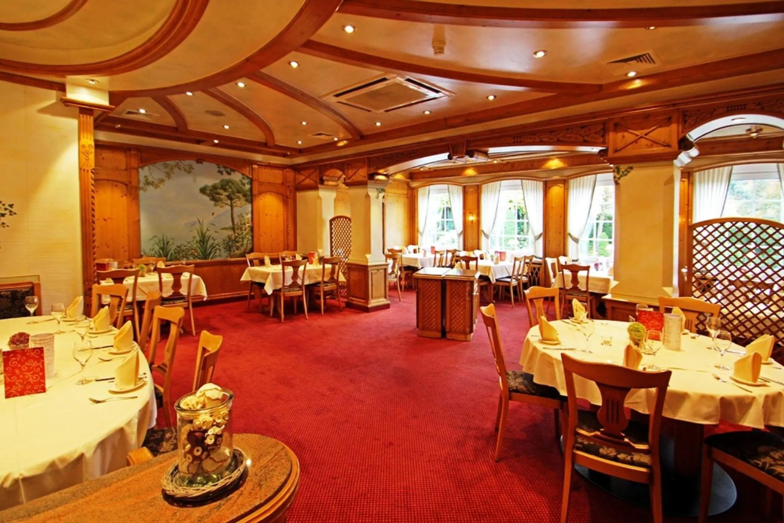 Restaurant/places to eat in Hotel Zum Hackstück