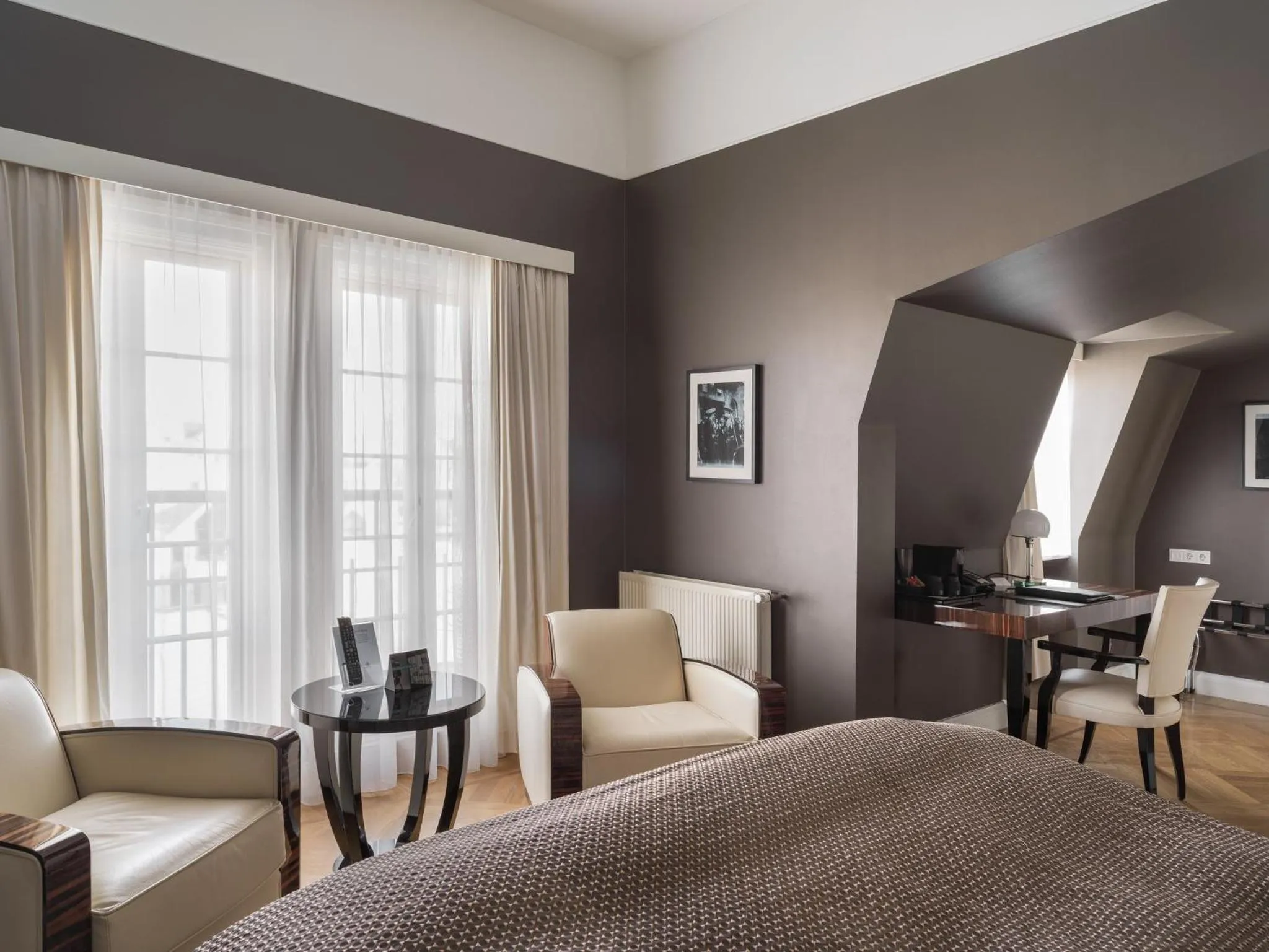 Bedroom, Bed in Hotel Borg by Keahotels