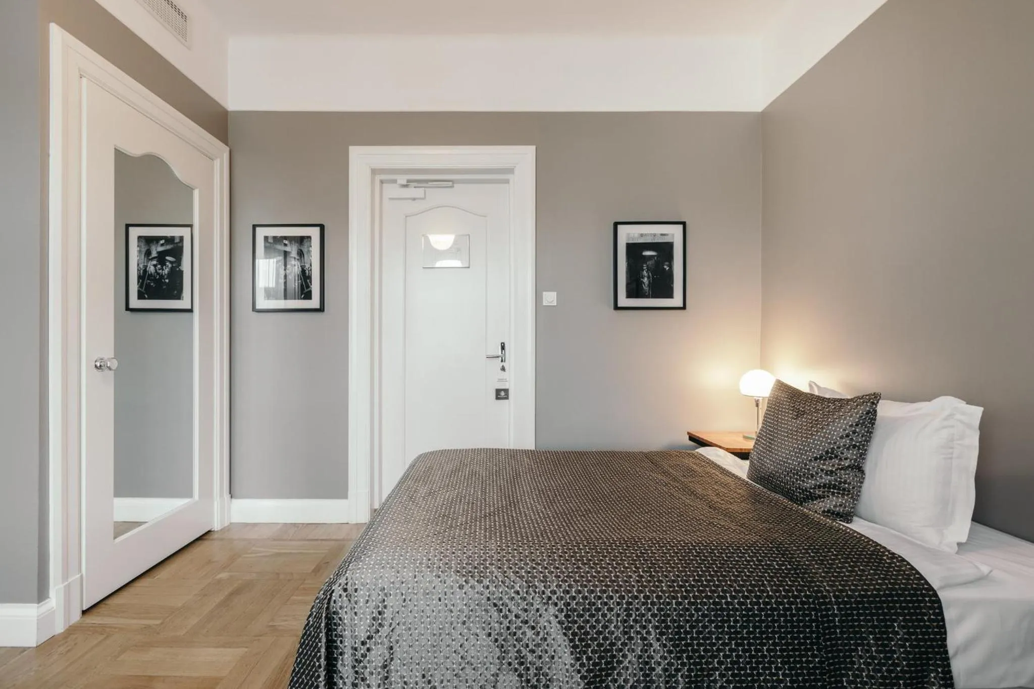 Bedroom, Bed in Hotel Borg by Keahotels