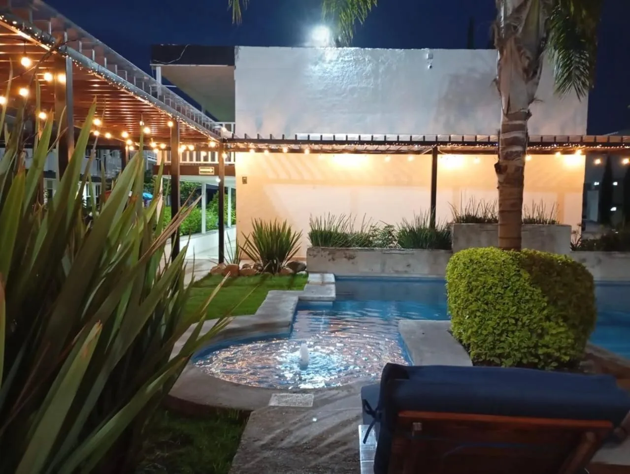 Hotel del Alba Inn & Suites