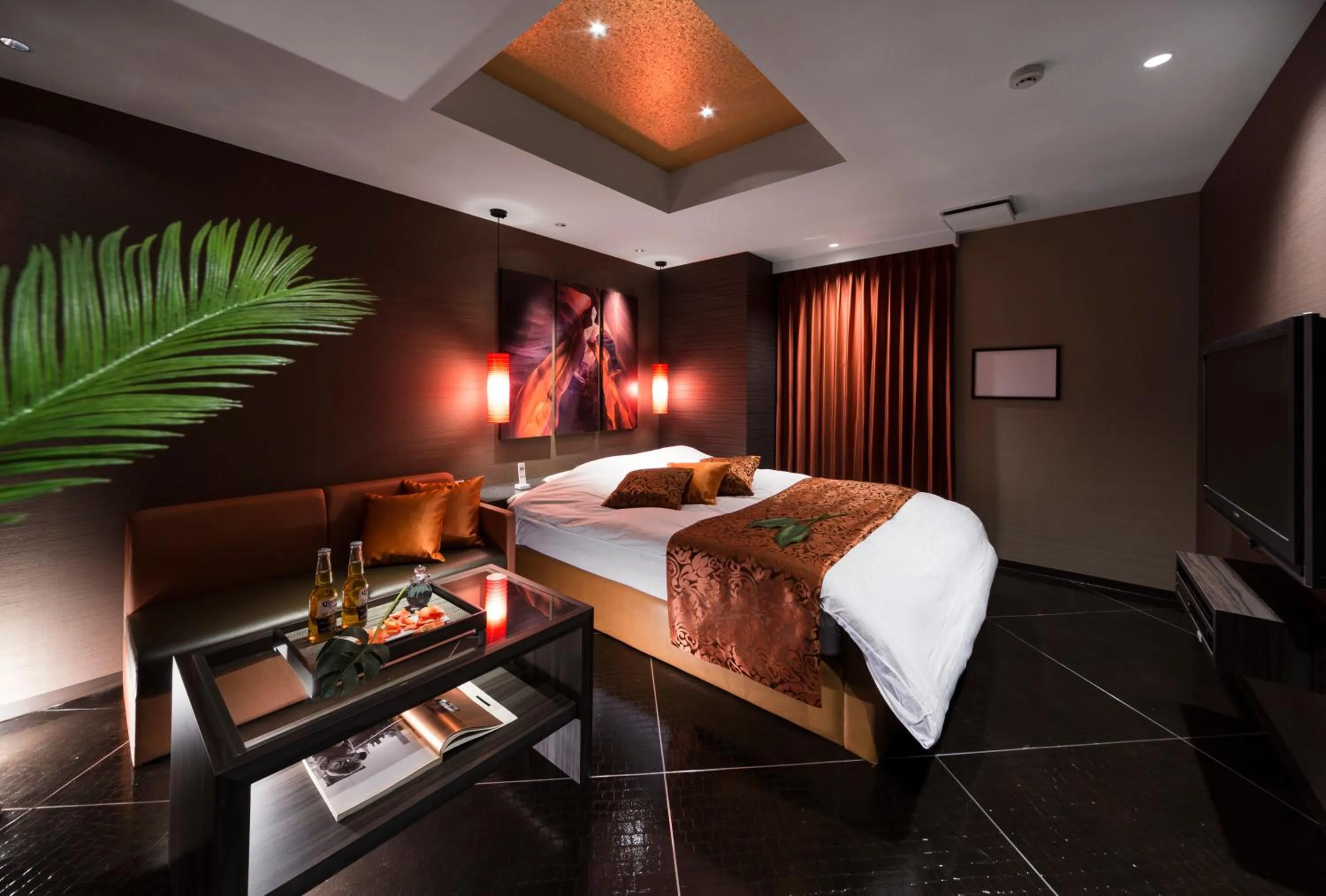 Photo of the whole room, Bed in Hotel Plant Garden Resort (Adult Only)