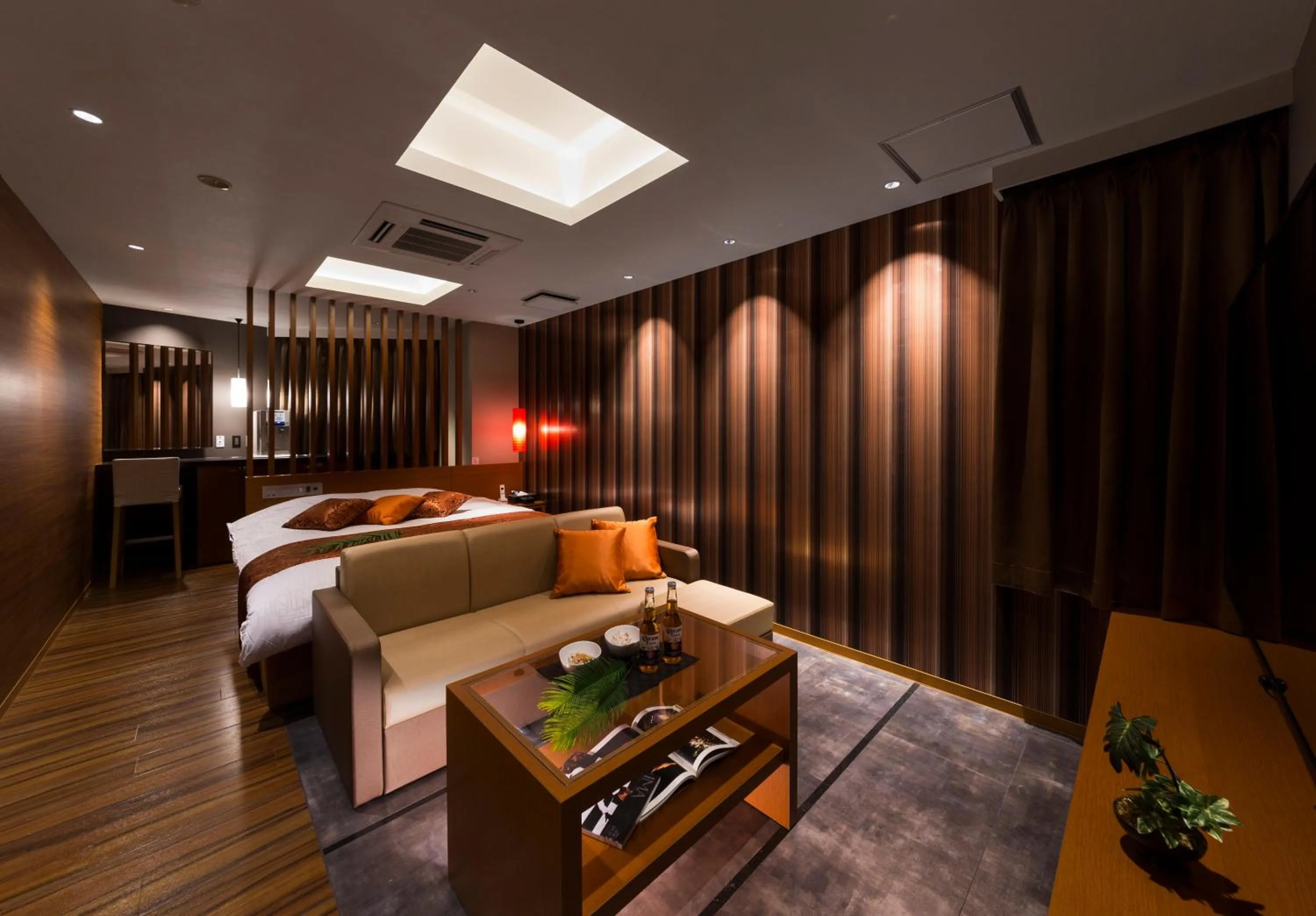 Photo of the whole room in Hotel Plant Garden Resort (Adult Only)