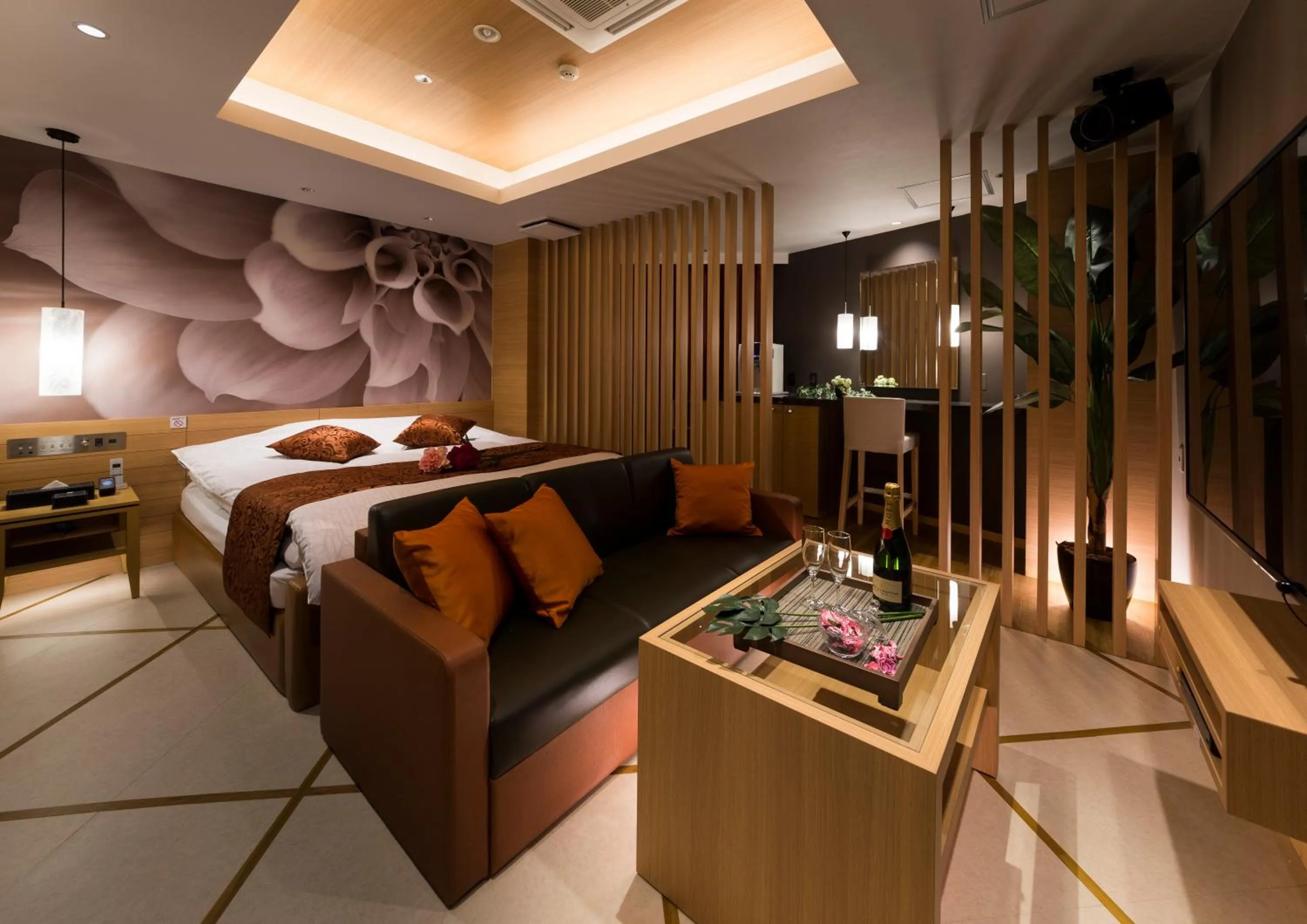 Photo of the whole room, Bed in Hotel Plant Garden Resort (Adult Only)