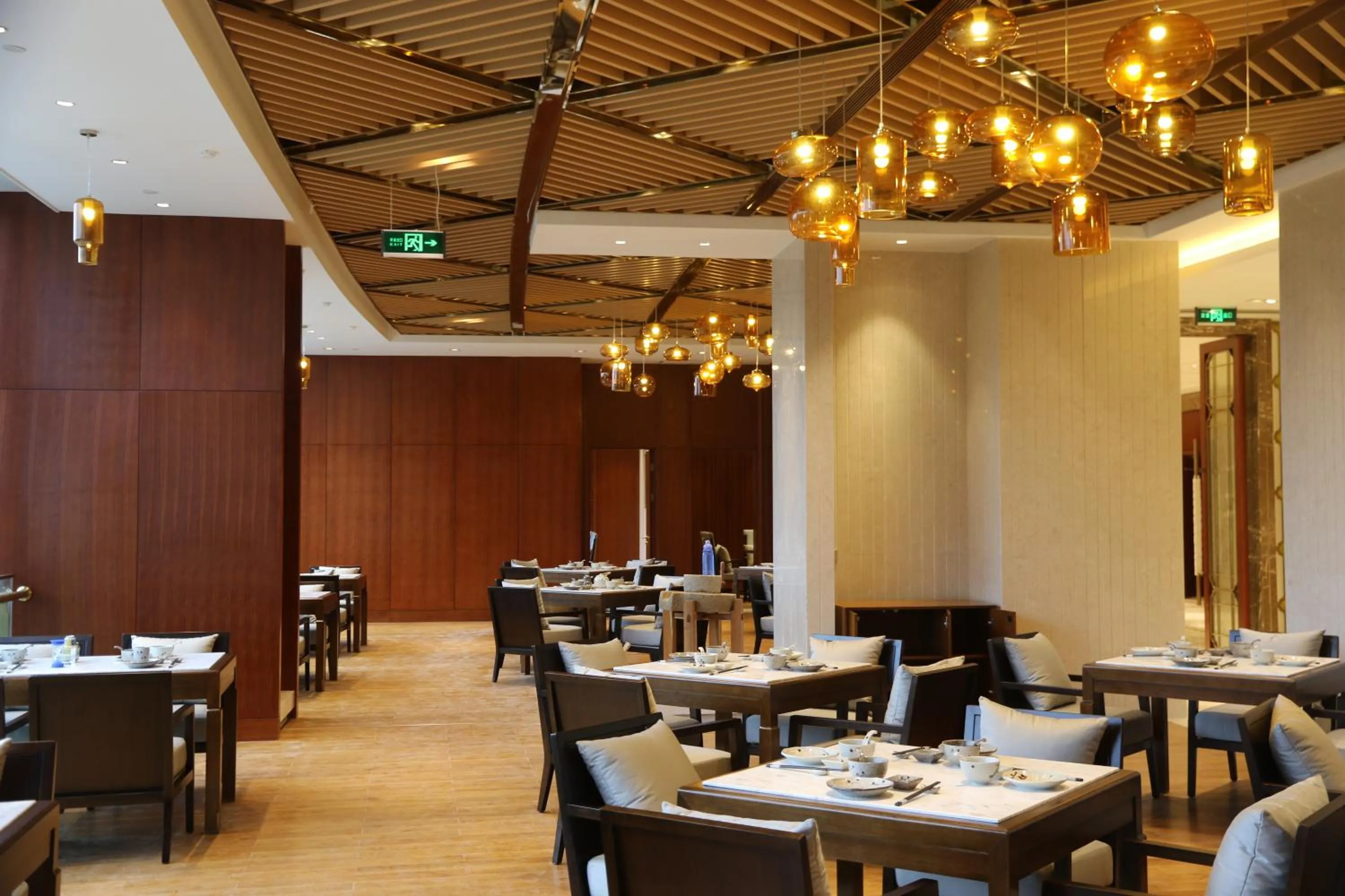 Restaurant/places to eat in Jinling Shihu Garden Hotel