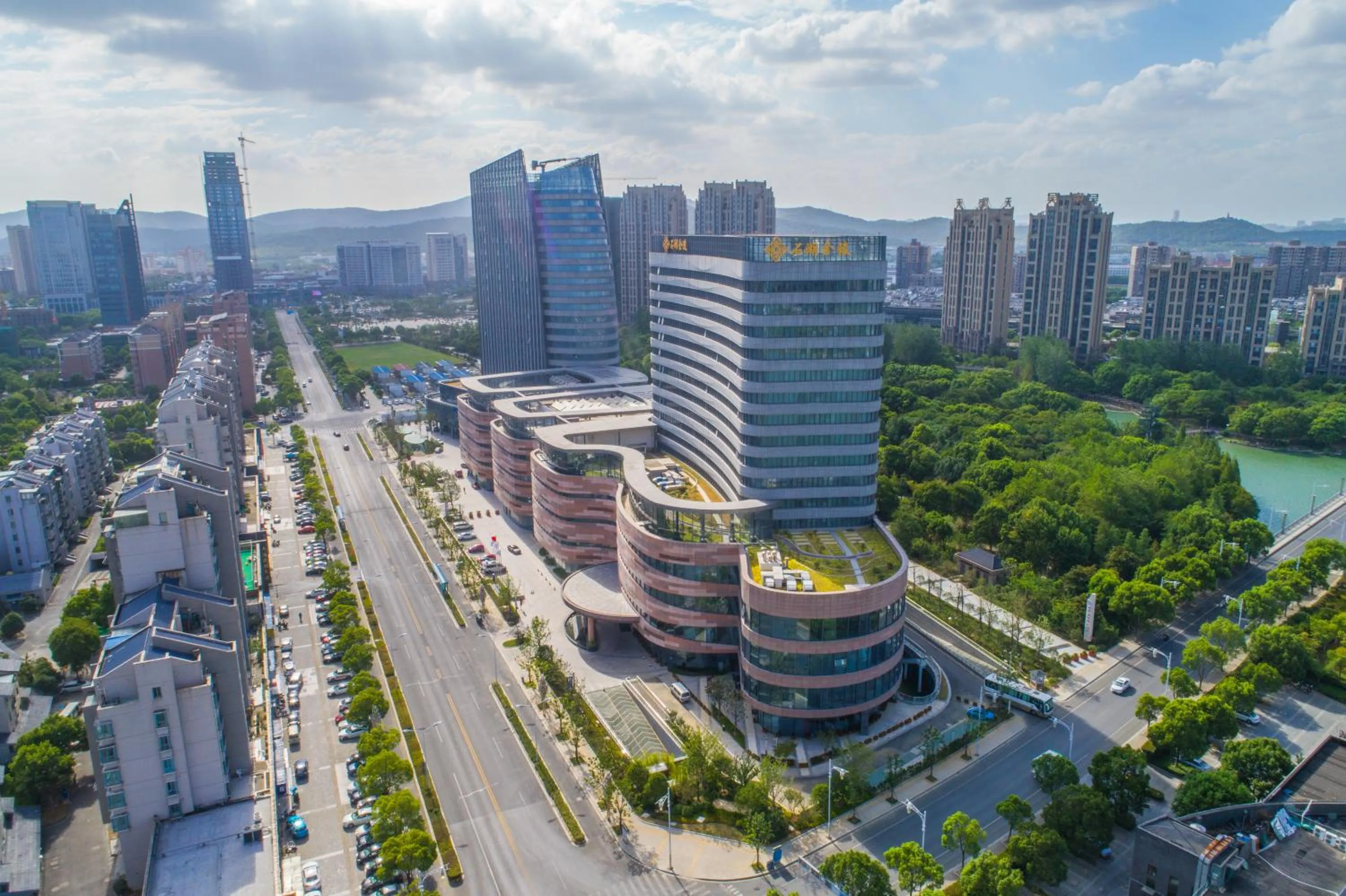 Bird's eye view in Jinling Shihu Garden Hotel