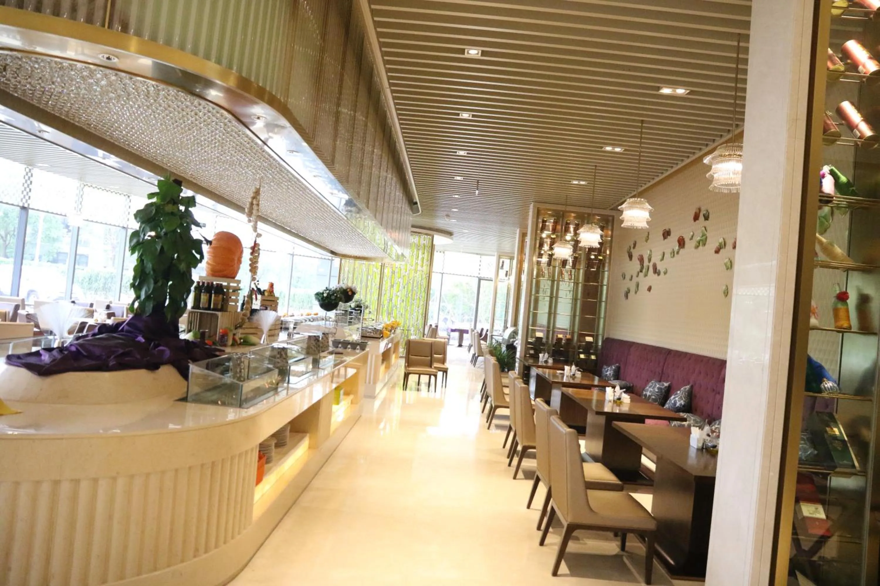 Restaurant/places to eat in Jinling Shihu Garden Hotel
