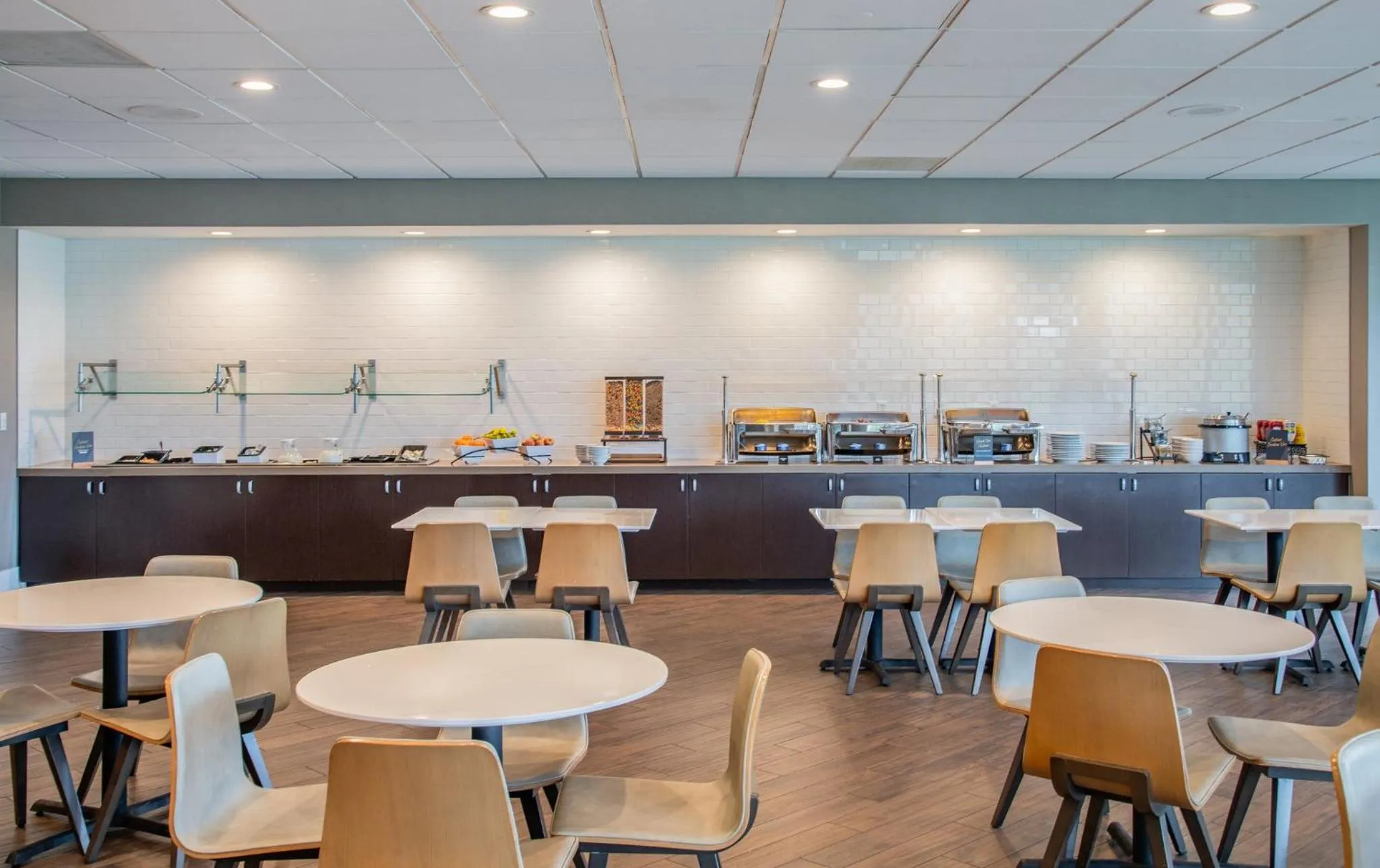 Breakfast in Staybridge Suites Oxnard - River Ridge by IHG