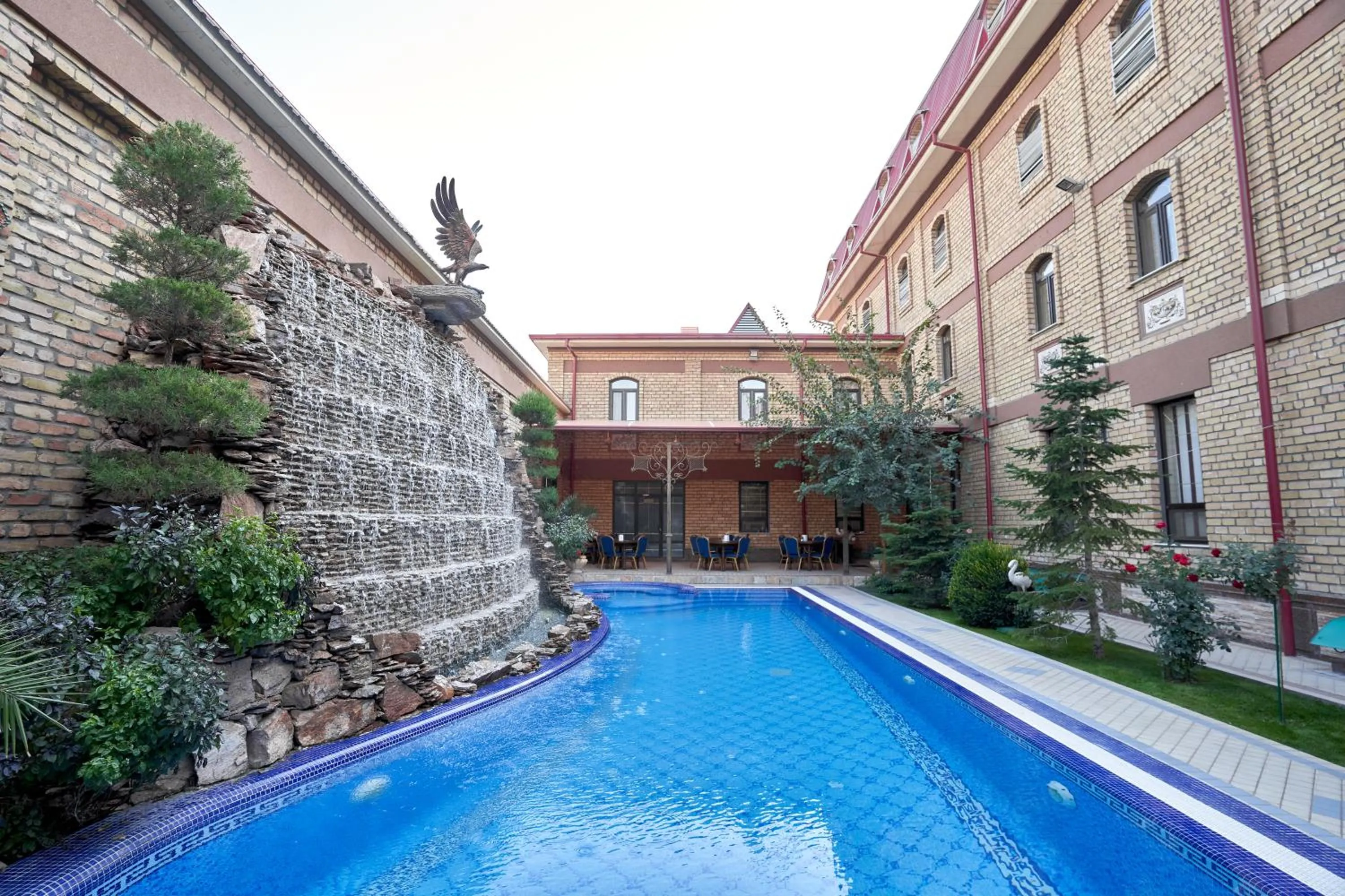 Property building in Rakat Plaza