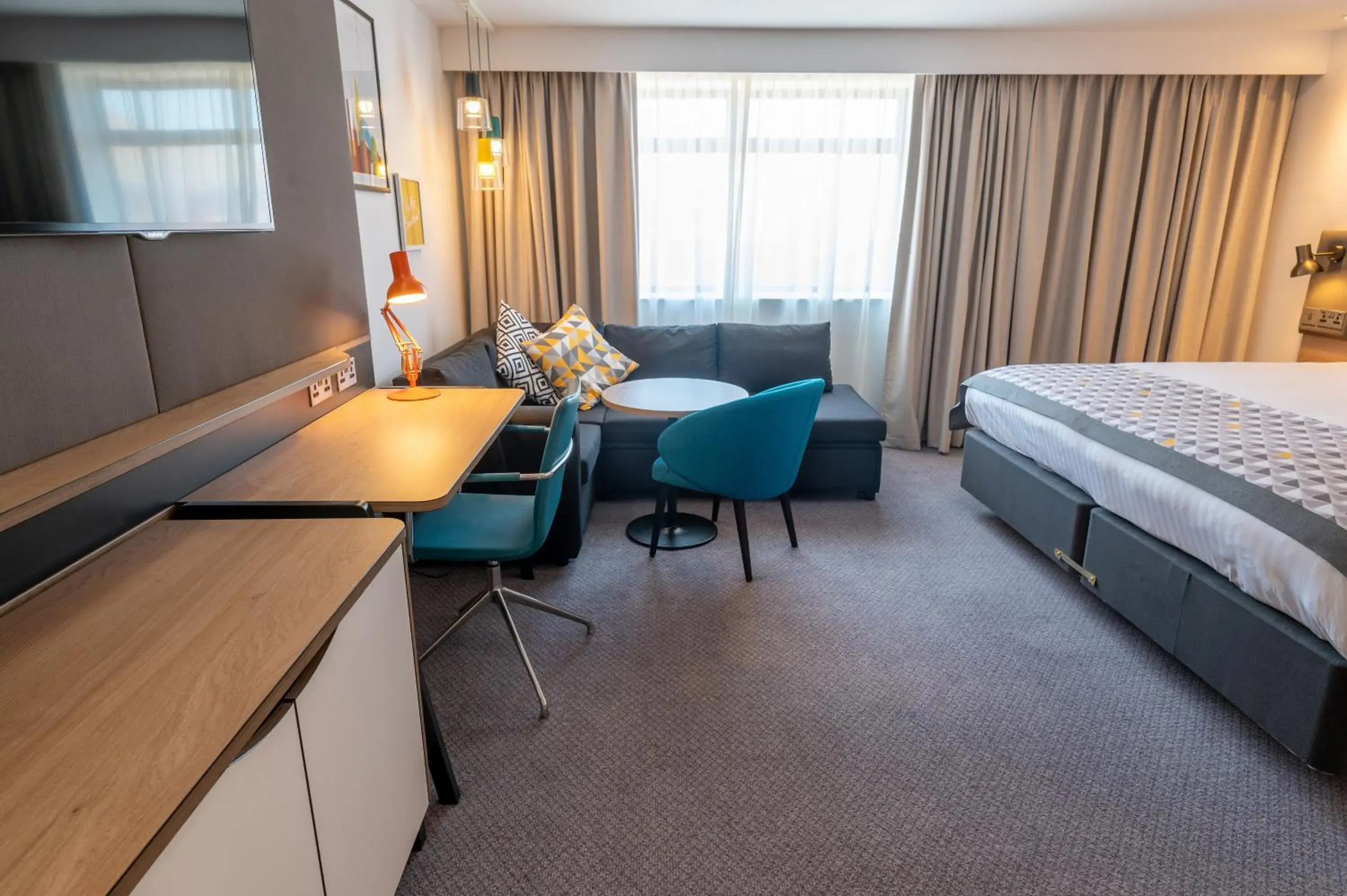 Premium King Room in Holiday Inn - Leicester - Wigston by IHG Premium King Room in Holiday Inn - Leicester - Wigston by IHG