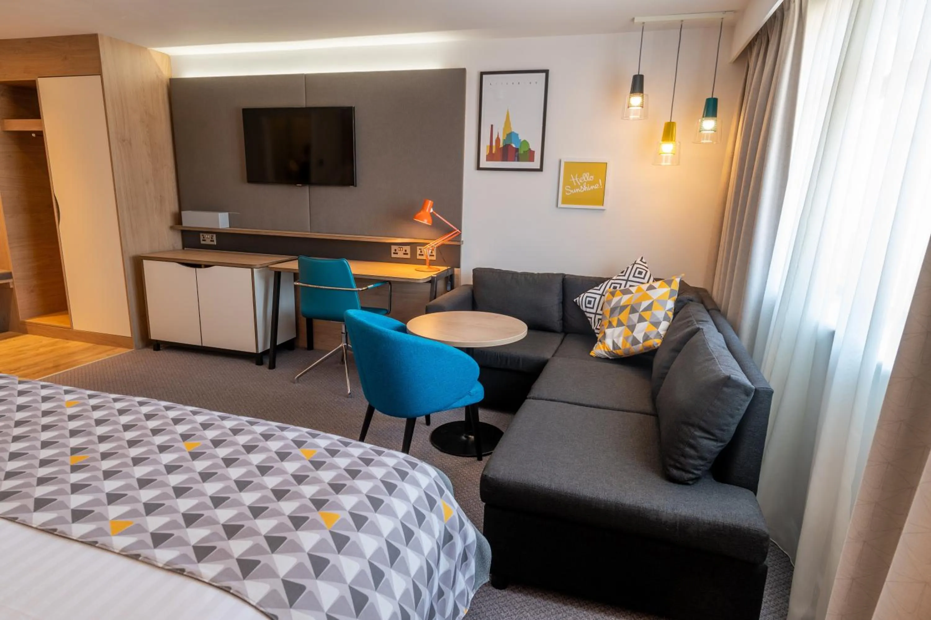 Photo of the whole room, Bed in Holiday Inn - Leicester - Wigston by IHG