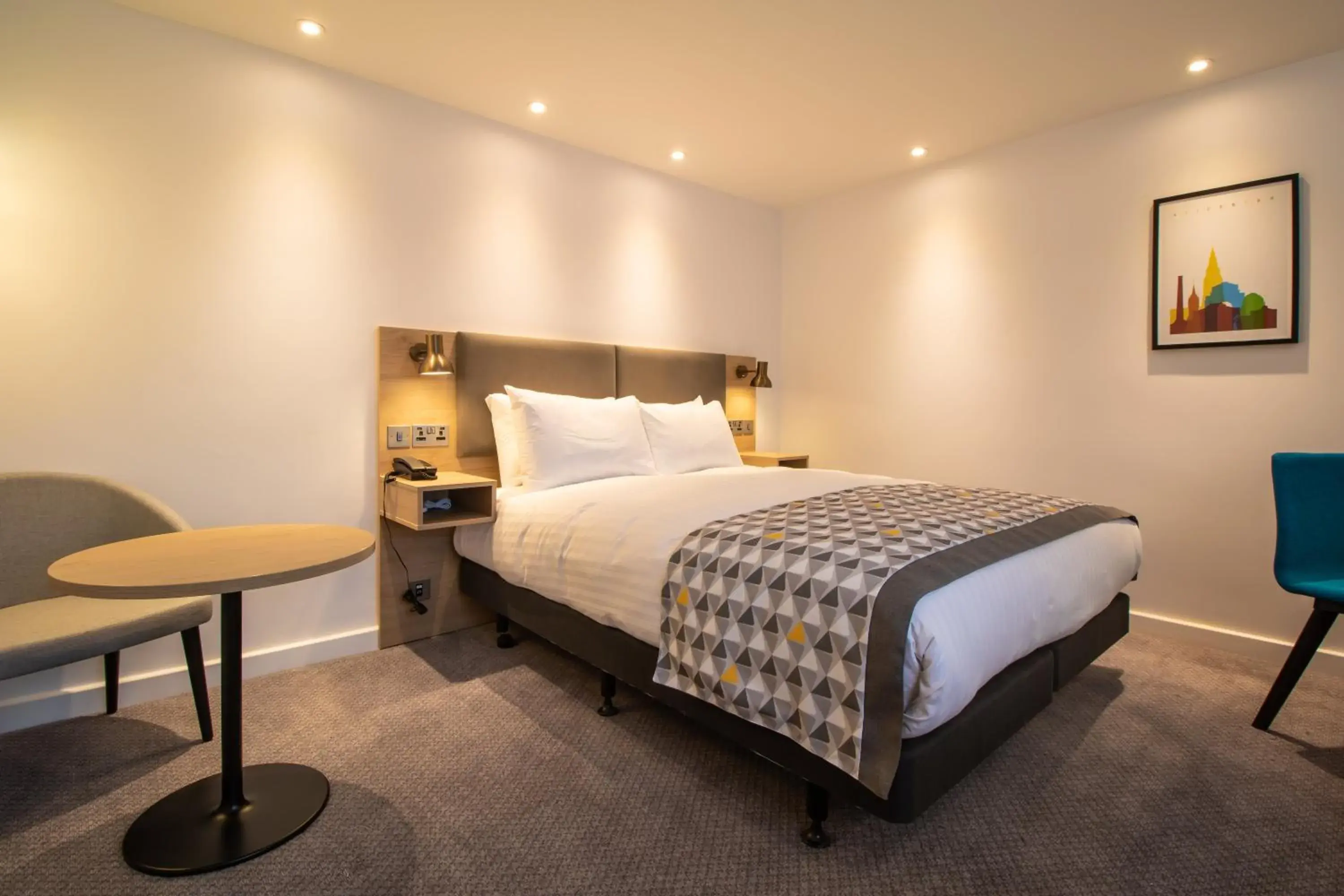 Standard Queen Room - Disability Access in Holiday Inn - Leicester - Wigston by IHG Standard Queen Room - Disability Access in Holiday Inn - Leicester - Wigston by IHG