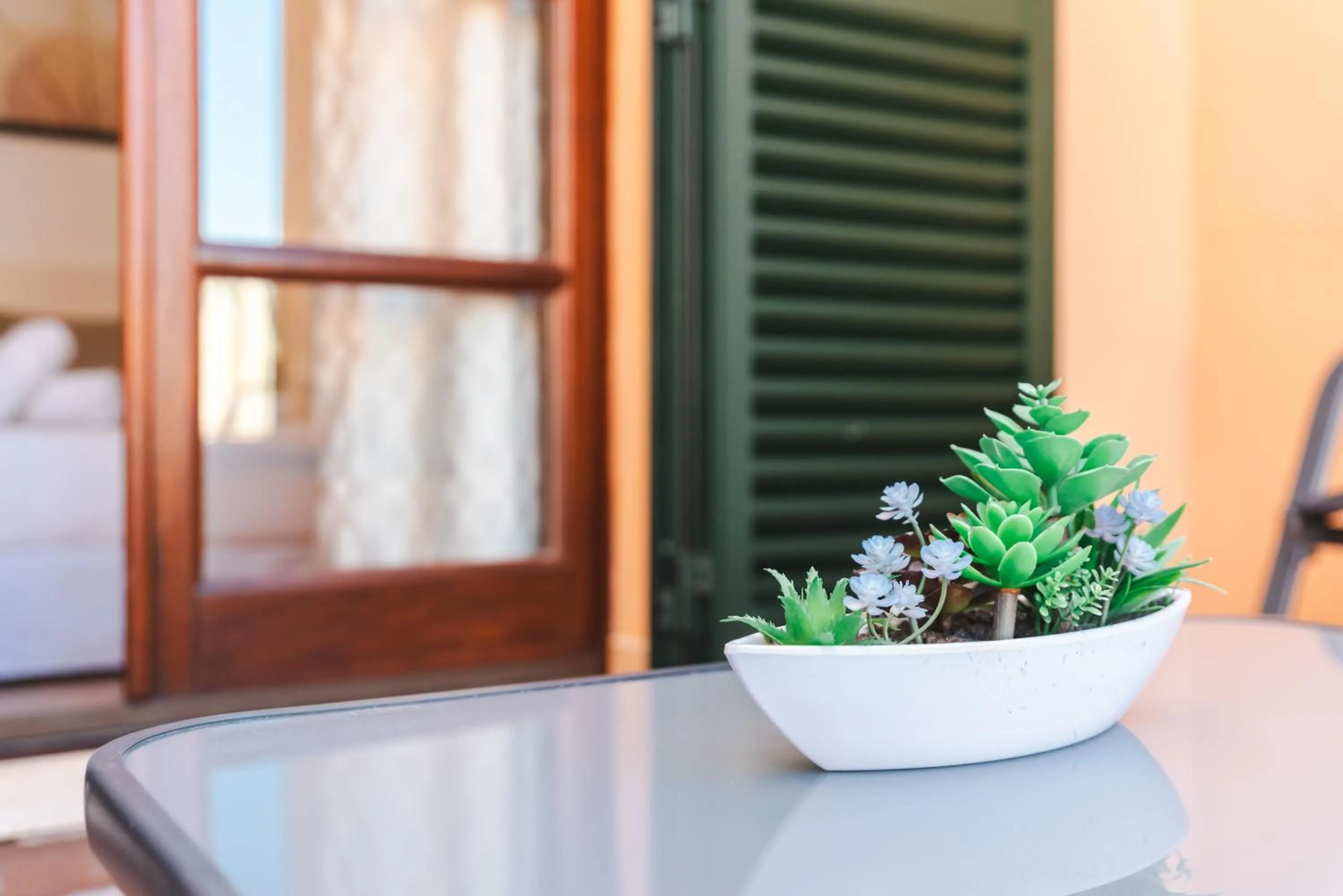 Balcony/Terrace, Bed in Borne Suites - Turismo de Interior