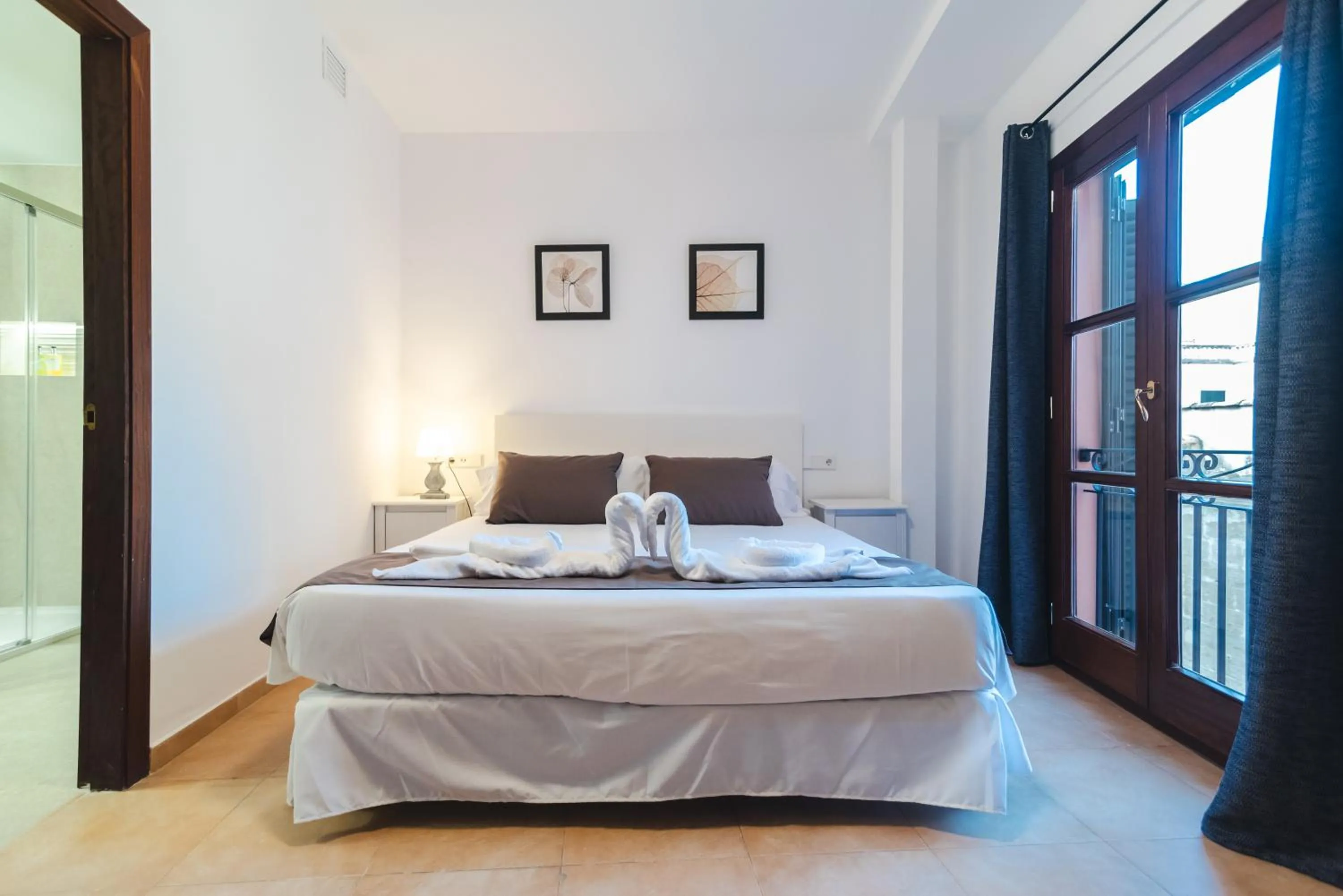 Bed in Borne Suites - Turismo de Interior