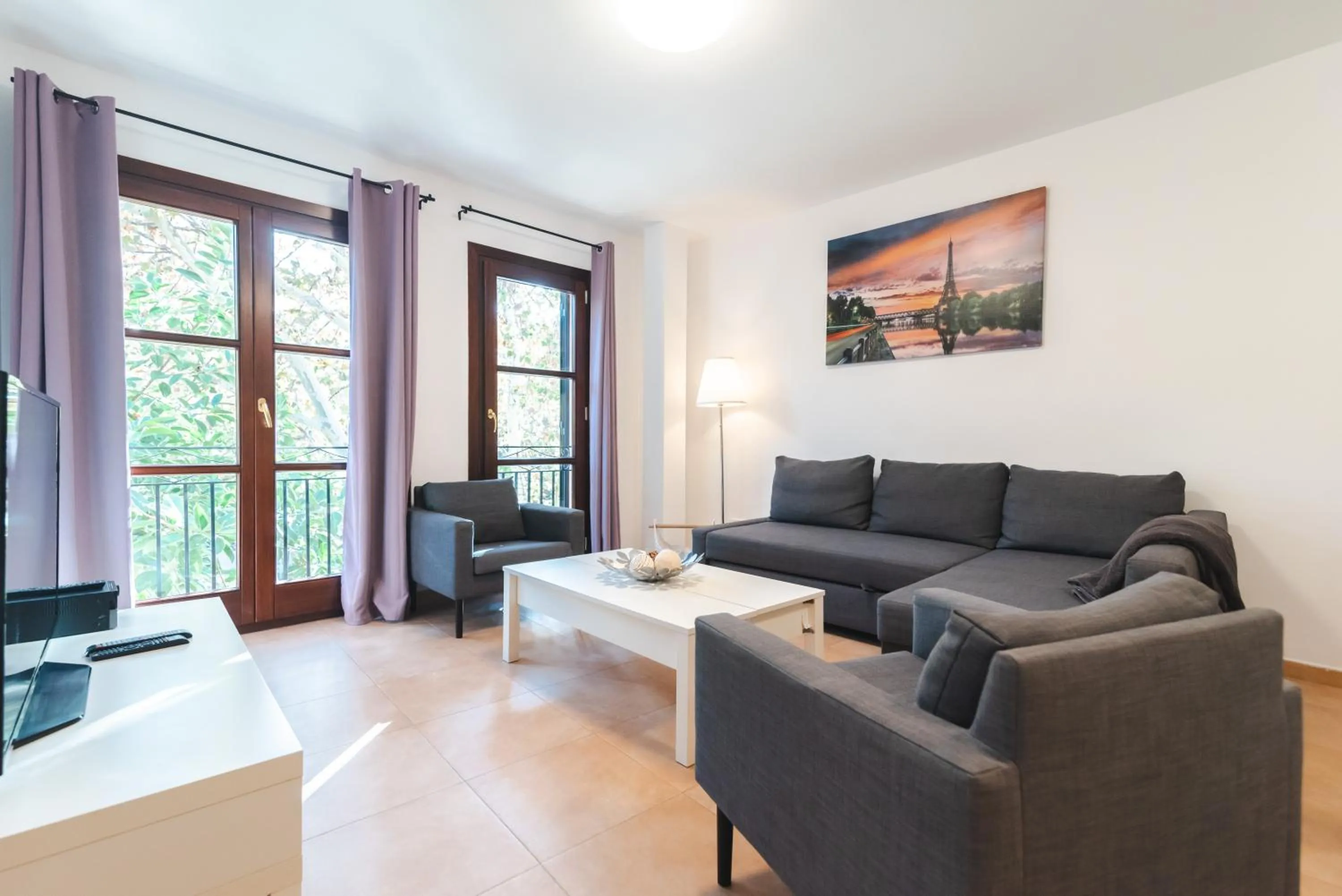 TV and multimedia in Borne Suites - Turismo de Interior