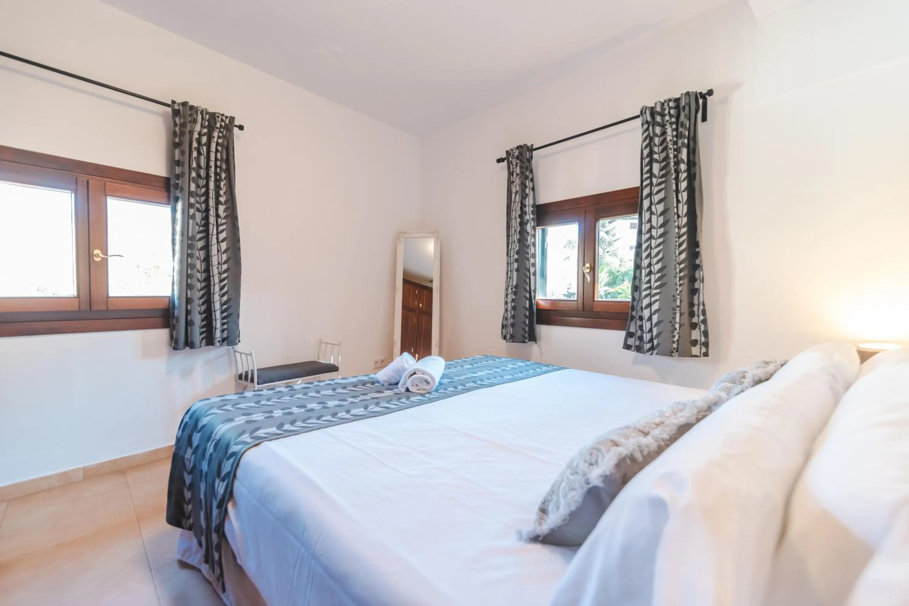 Bed in Borne Suites - Turismo de Interior