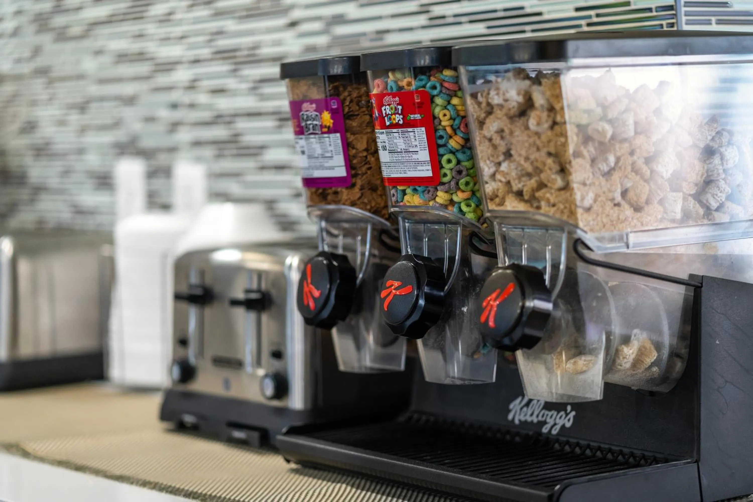 Buffet breakfast in Quality Inn & Suites Mall of America - MSP Airport