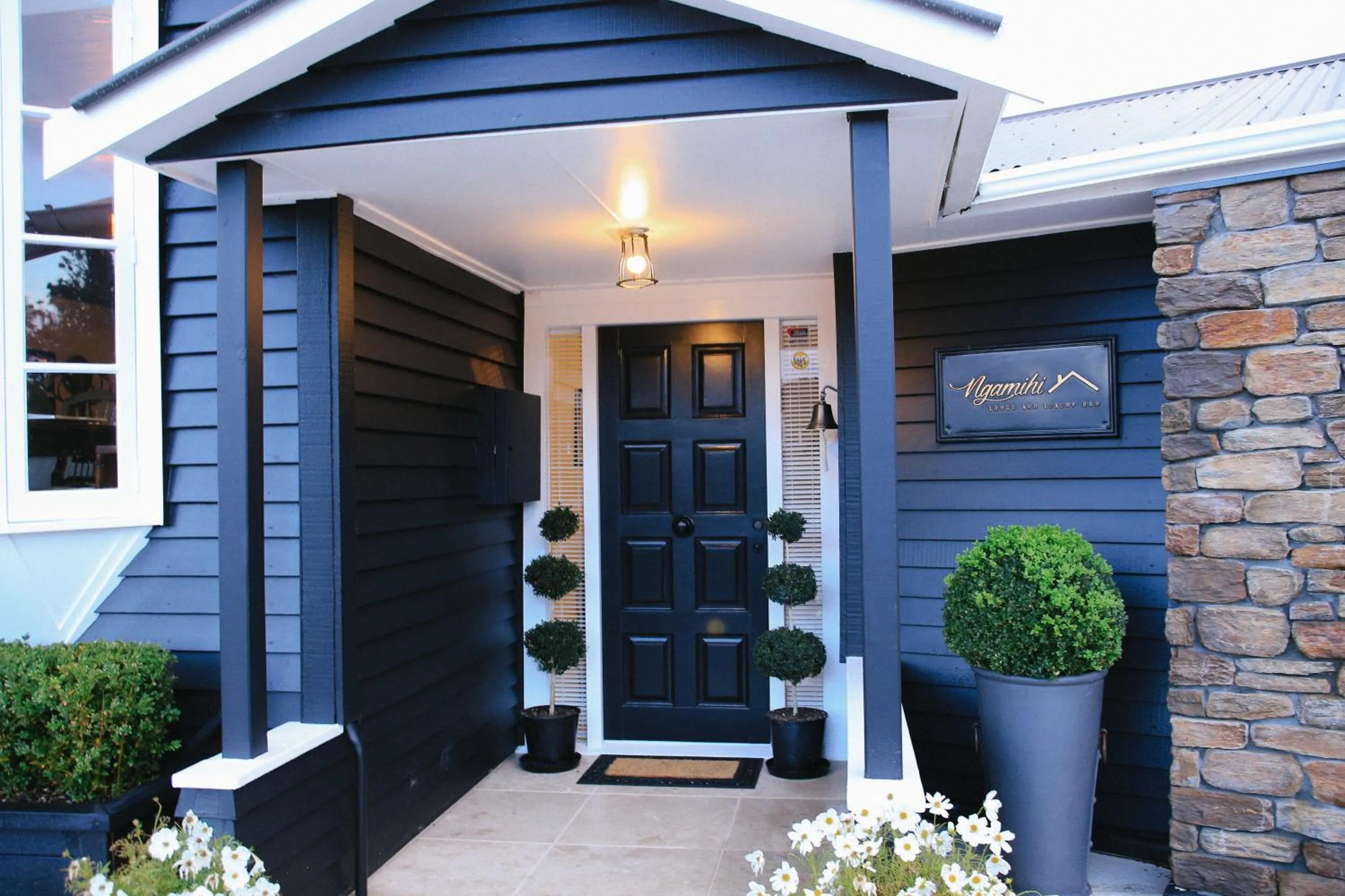 Facade/entrance in Ngamihi Lodge