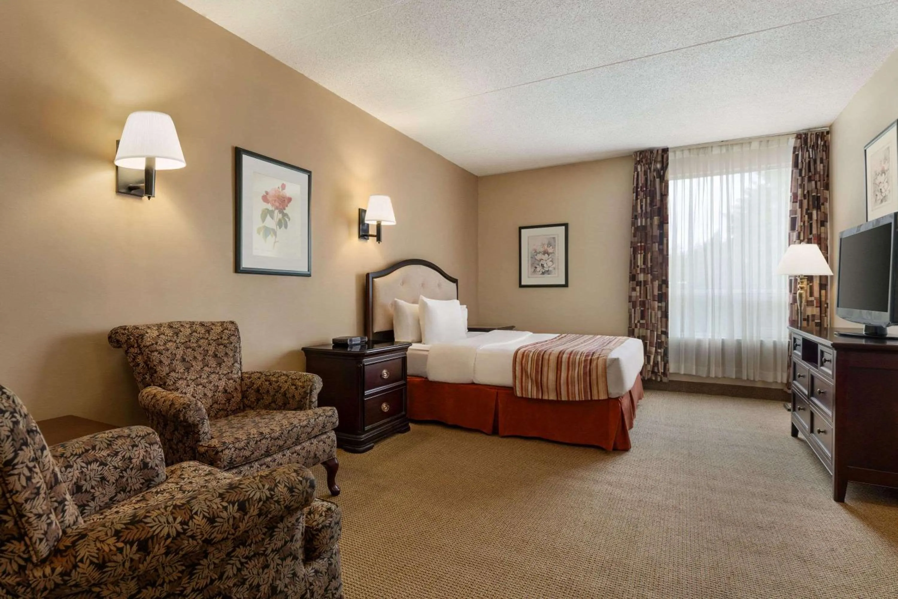Photo of the whole room, Bed in Ramada by Wyndham Fredericton