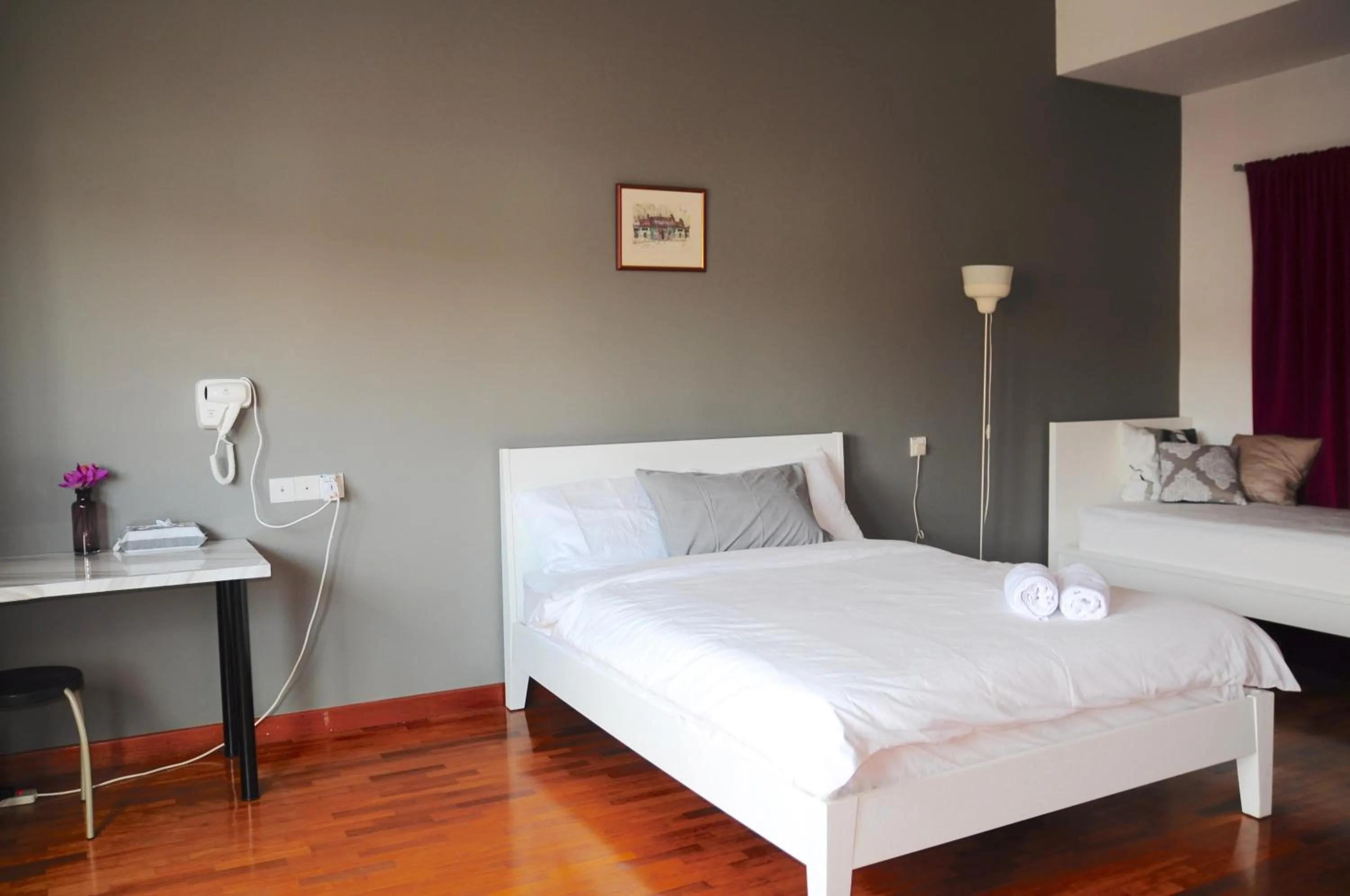 Bedroom, Bed in GRAYHAUS Guest House