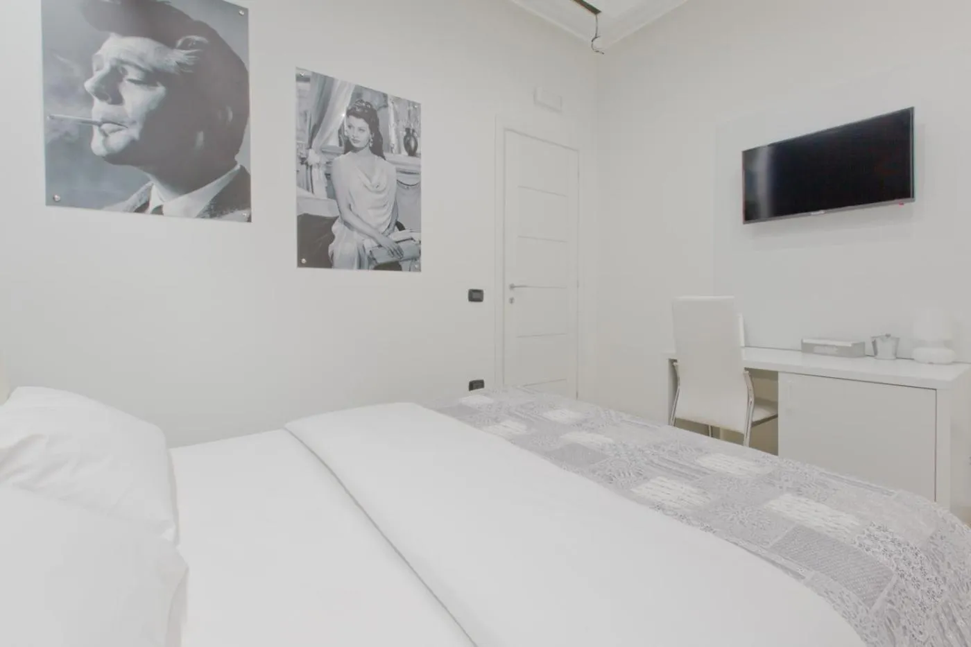 Bed in New Rome house 2