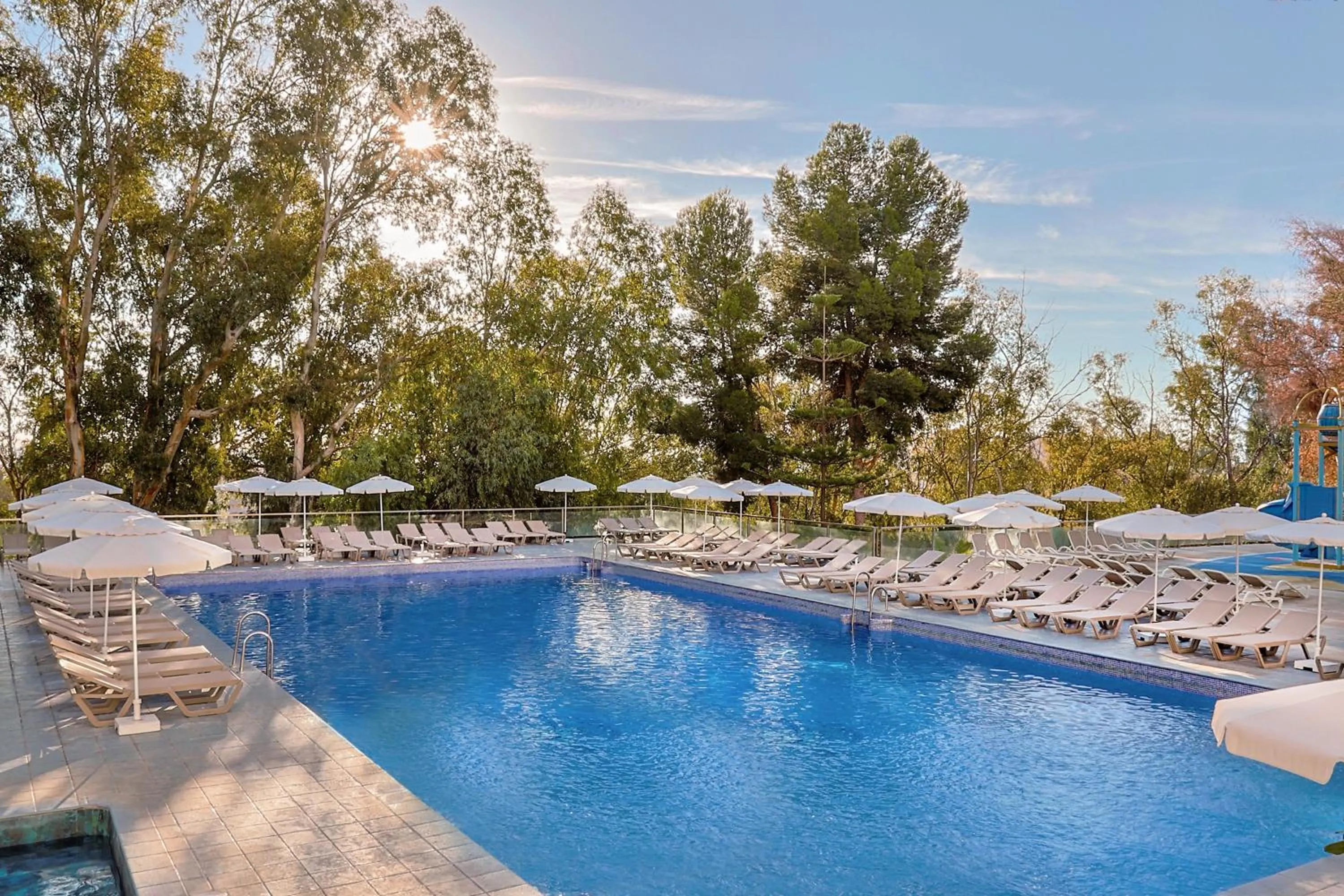 Day in AluaSun Costa Park