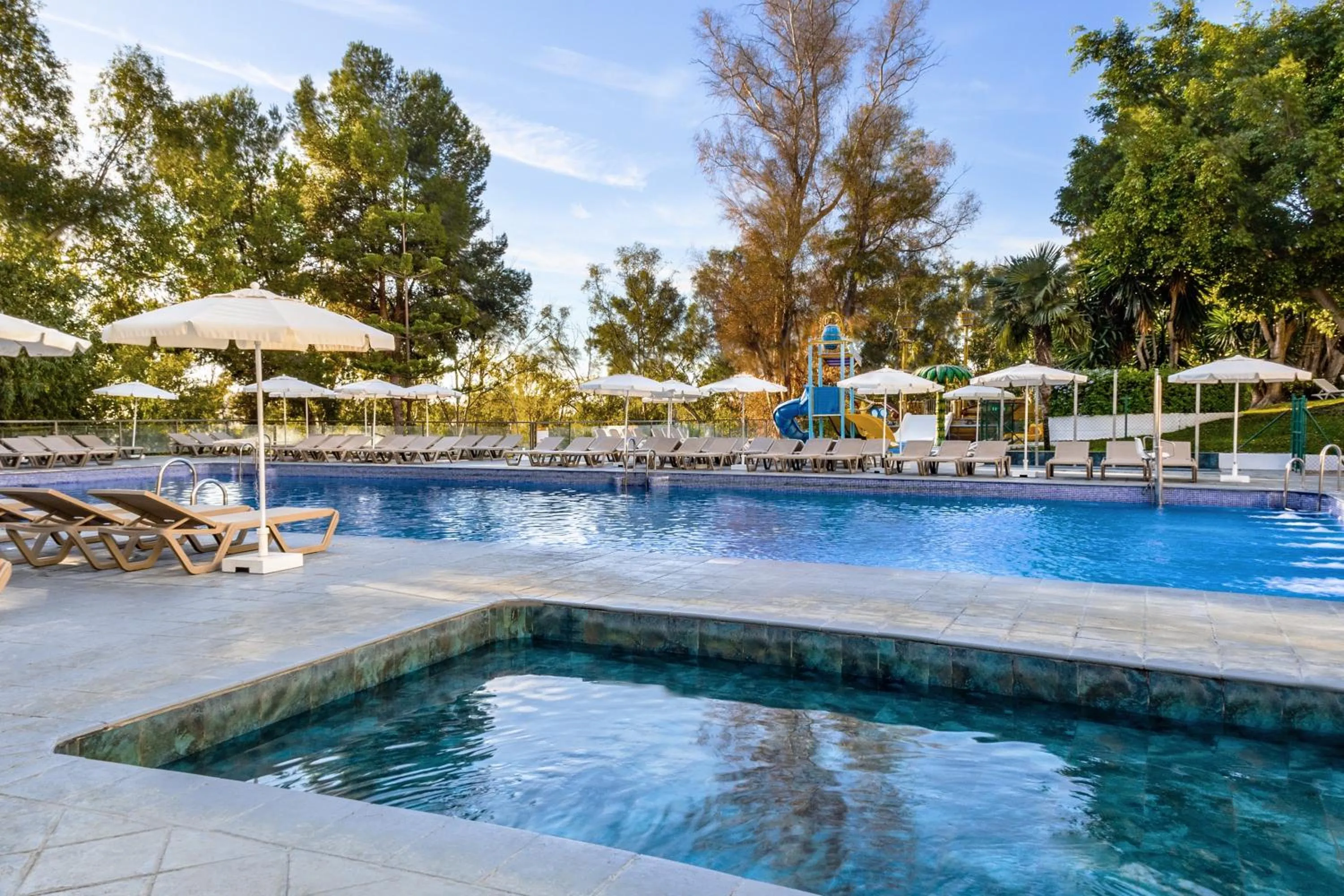 Day in AluaSun Costa Park