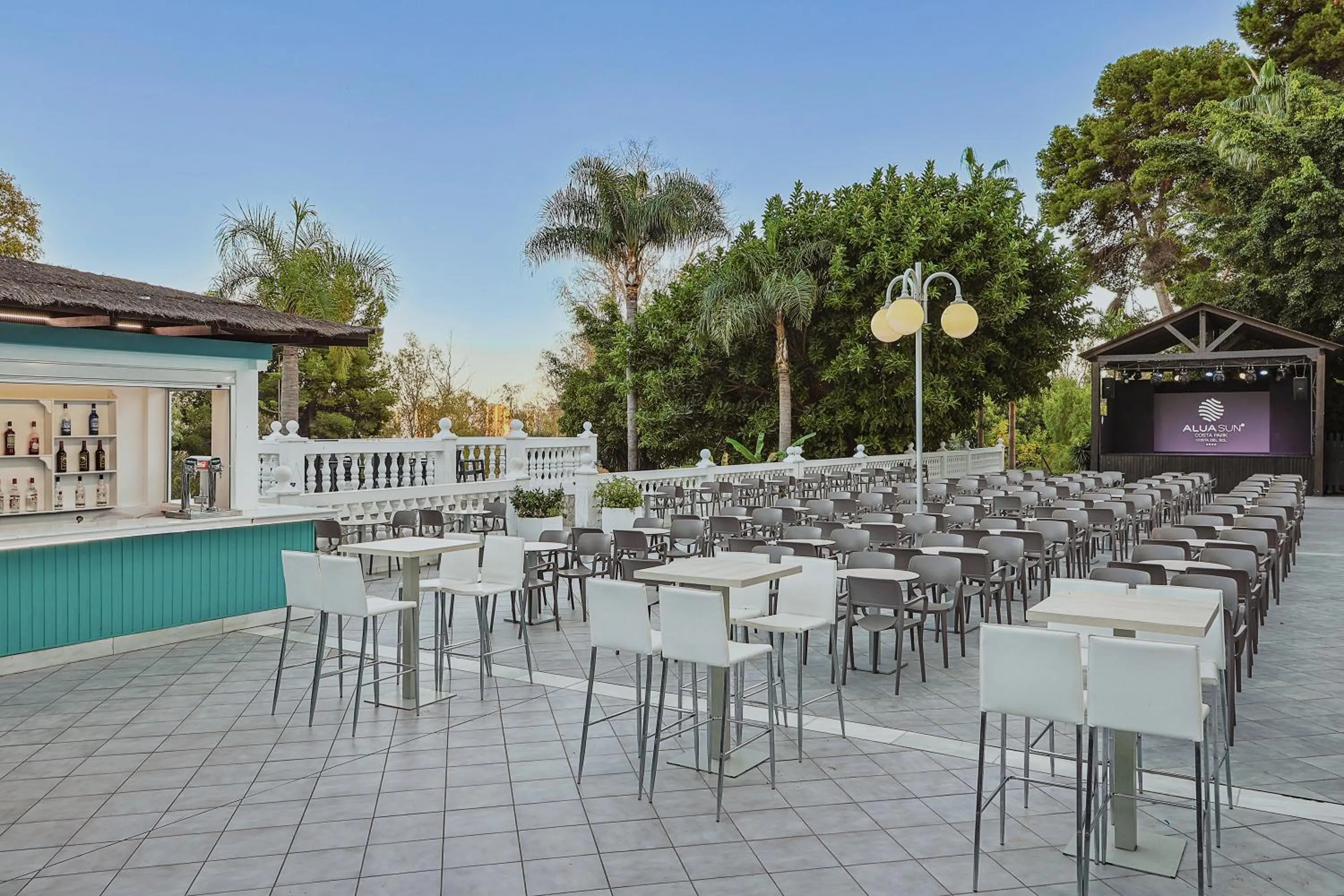 Patio in AluaSun Costa Park