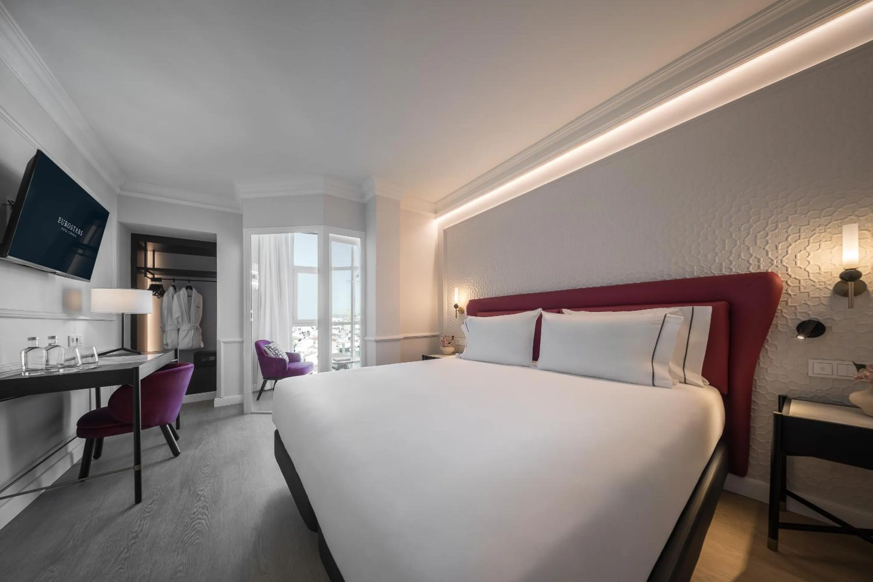 Bed in Eurostars San Antón