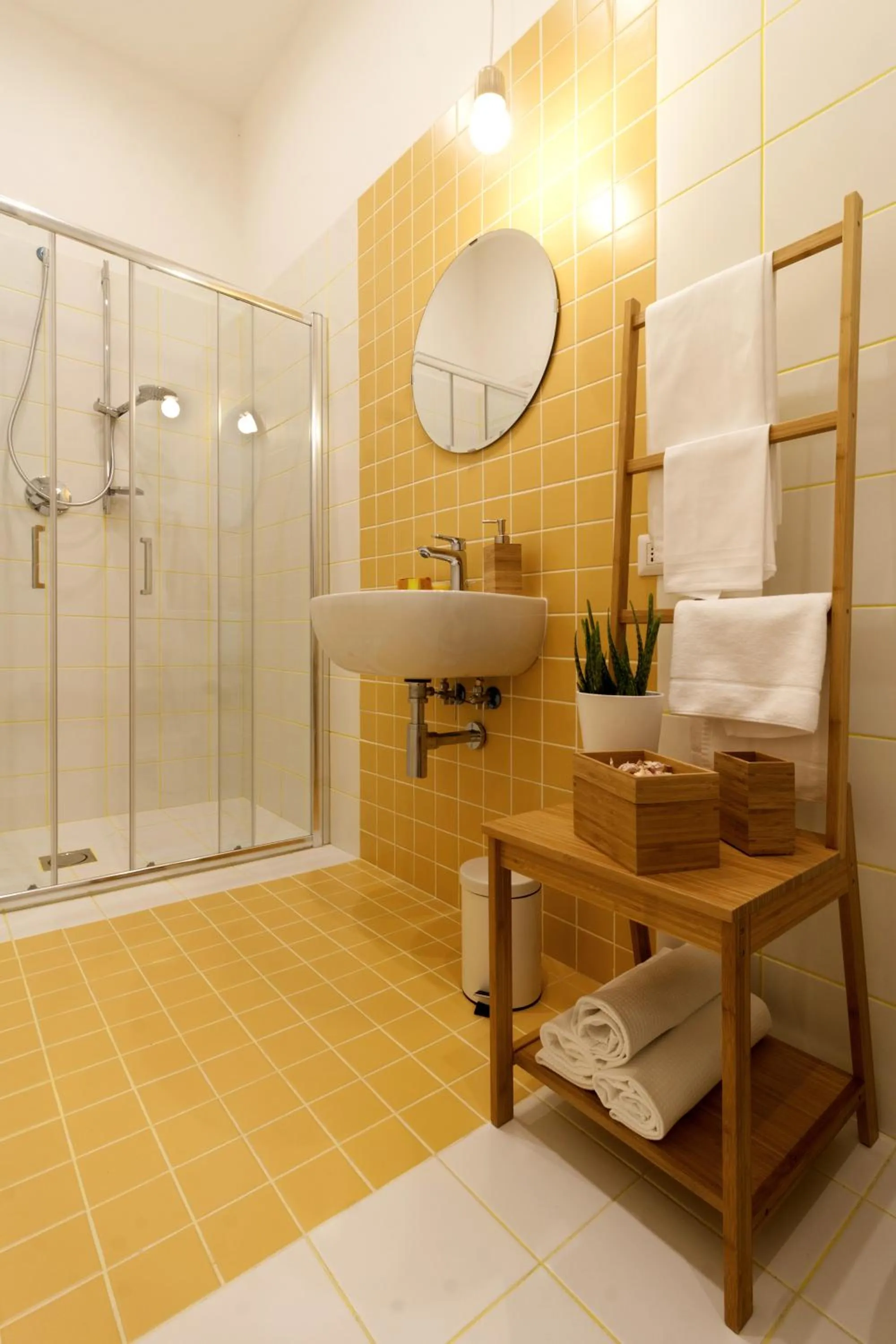 Bathroom in Limoncello Rooms