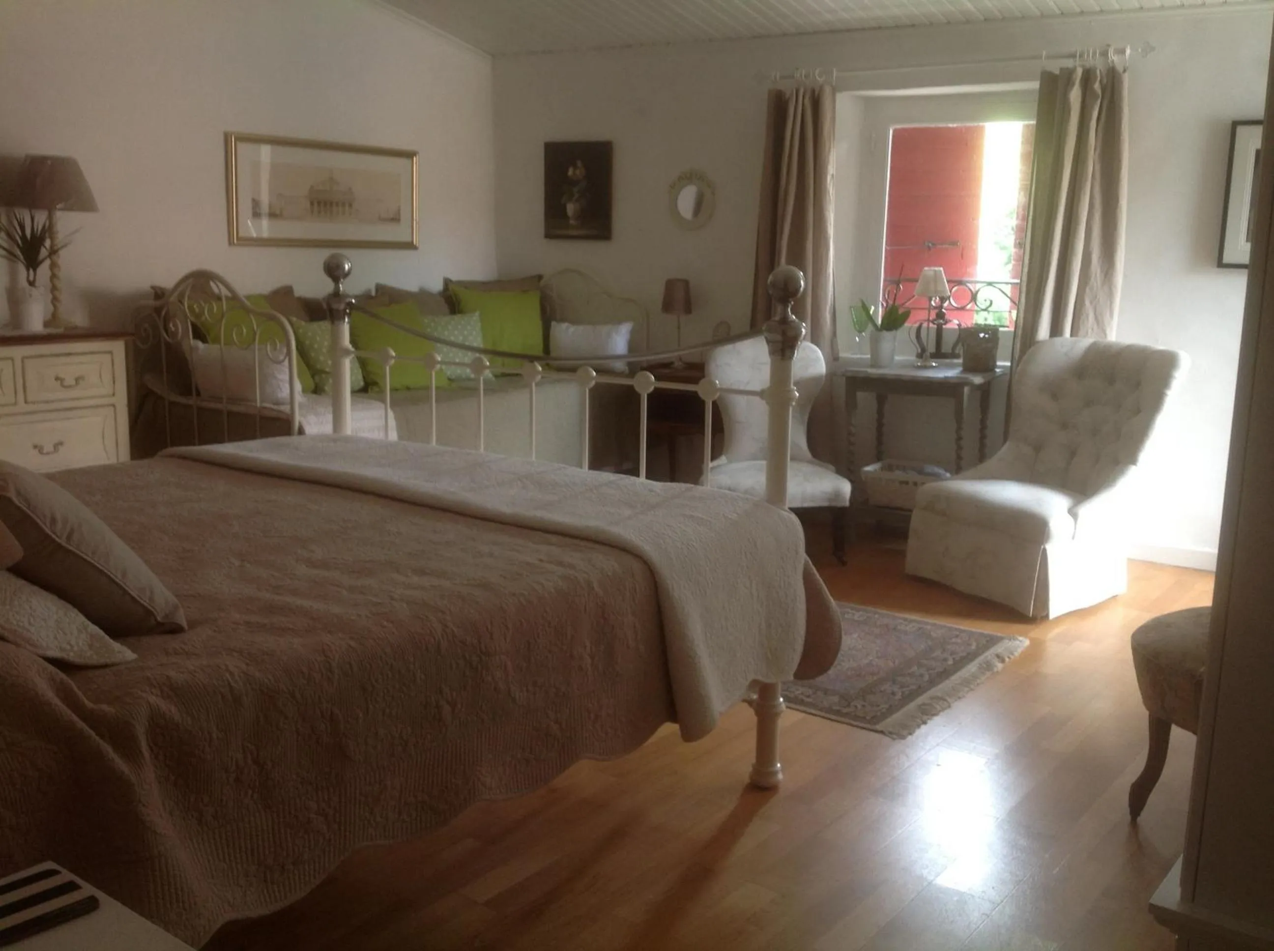 Bed in Le petit Figuier