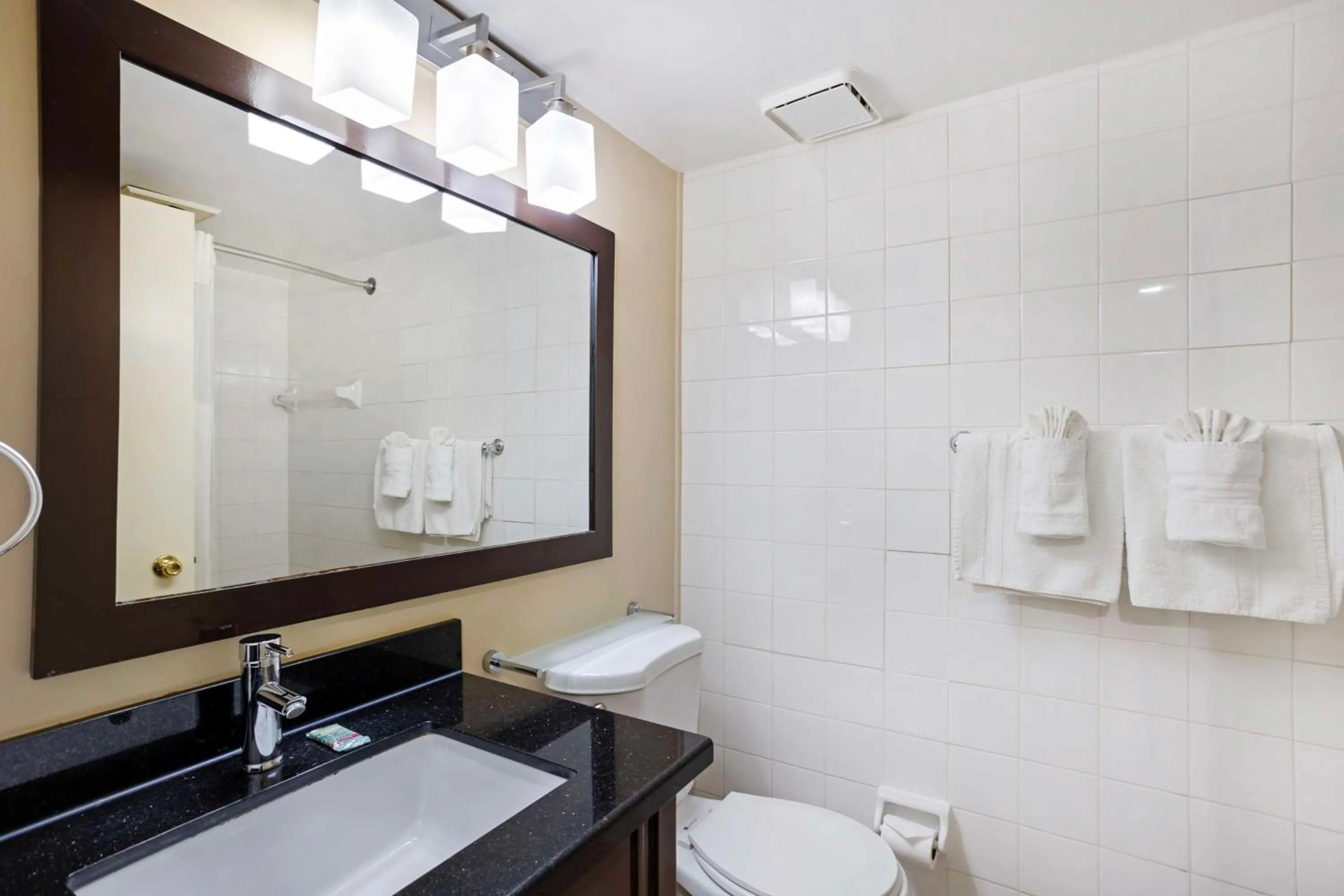 Bathroom in Best Western Atlantic City Beach Block