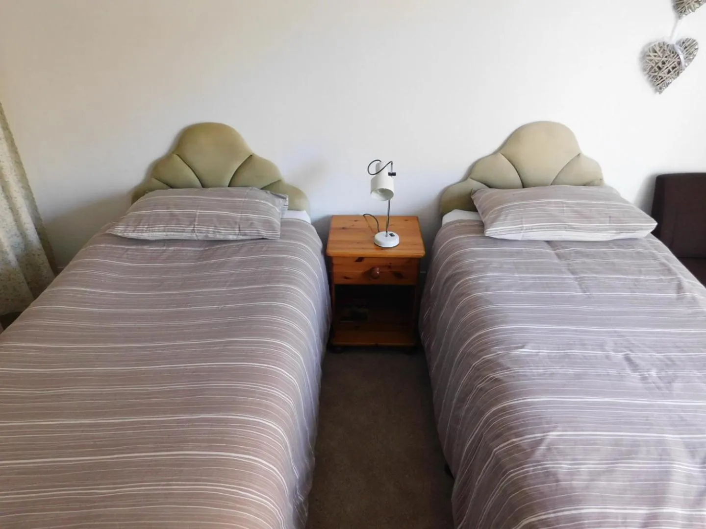 Bedroom, Bed in Chelford Guesthouse