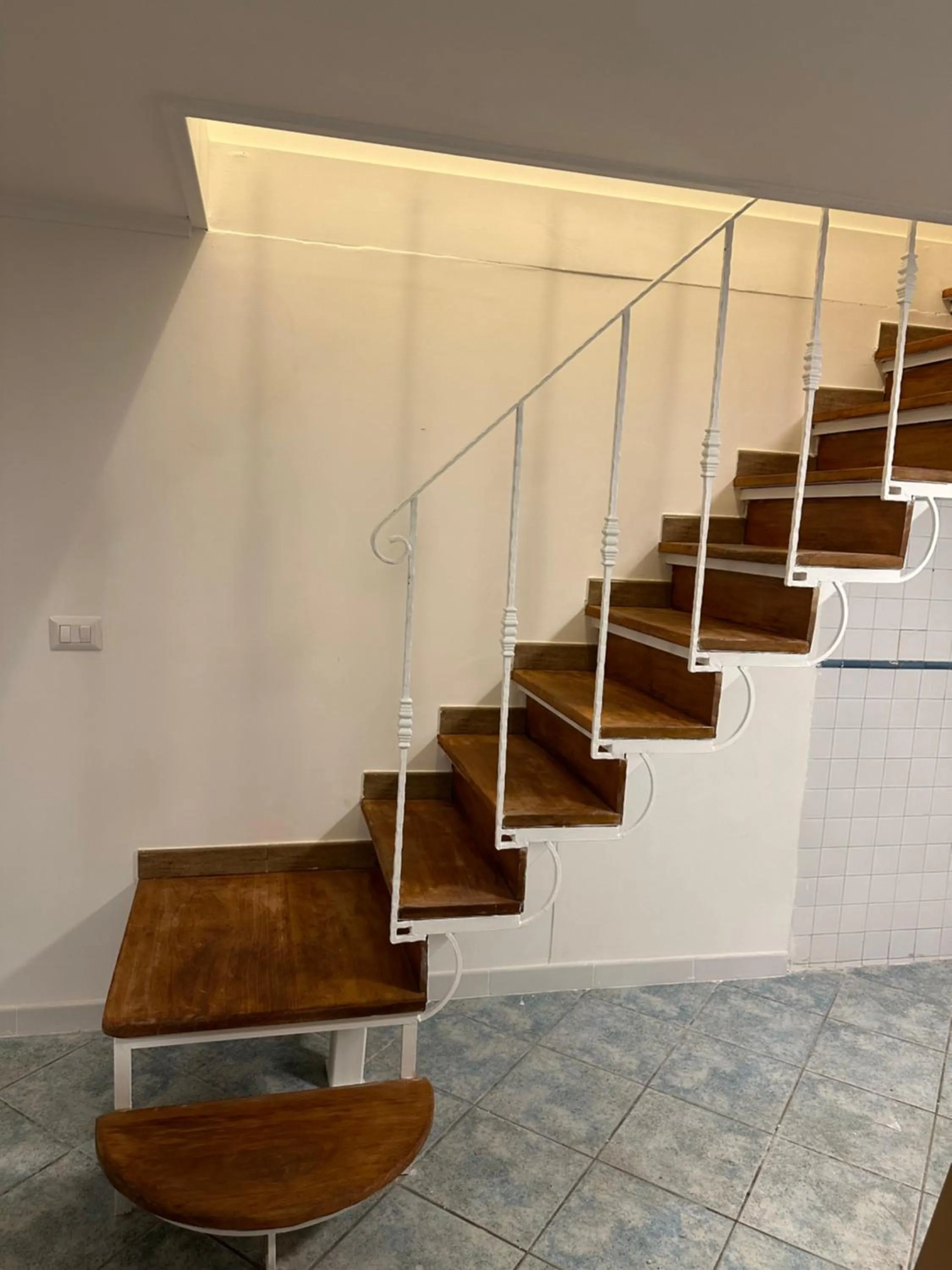 Property building in La Scalinata di Chiaia