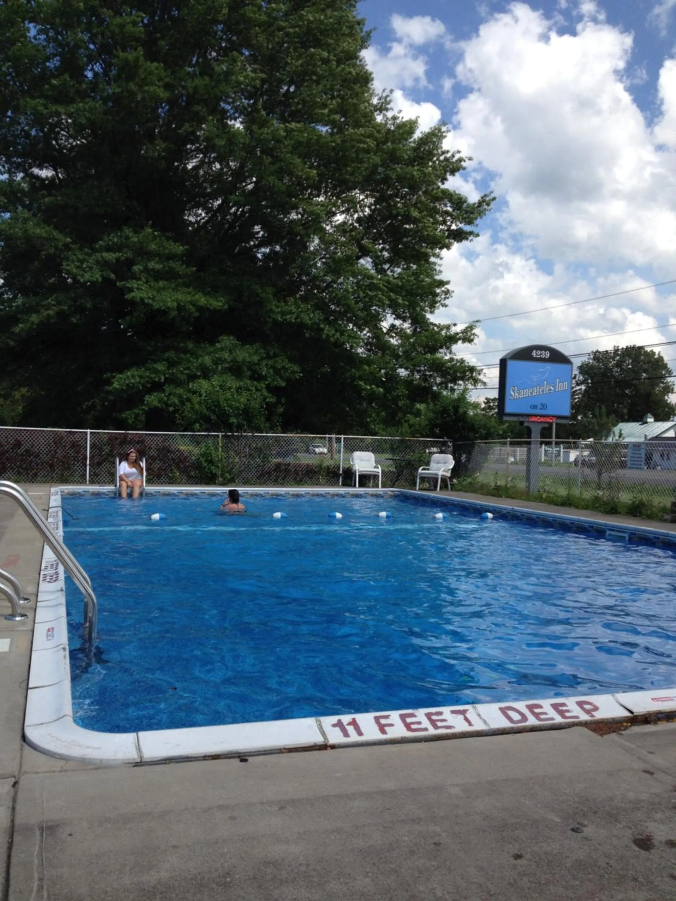 Swimming pool in Skaneateles Inn on 20