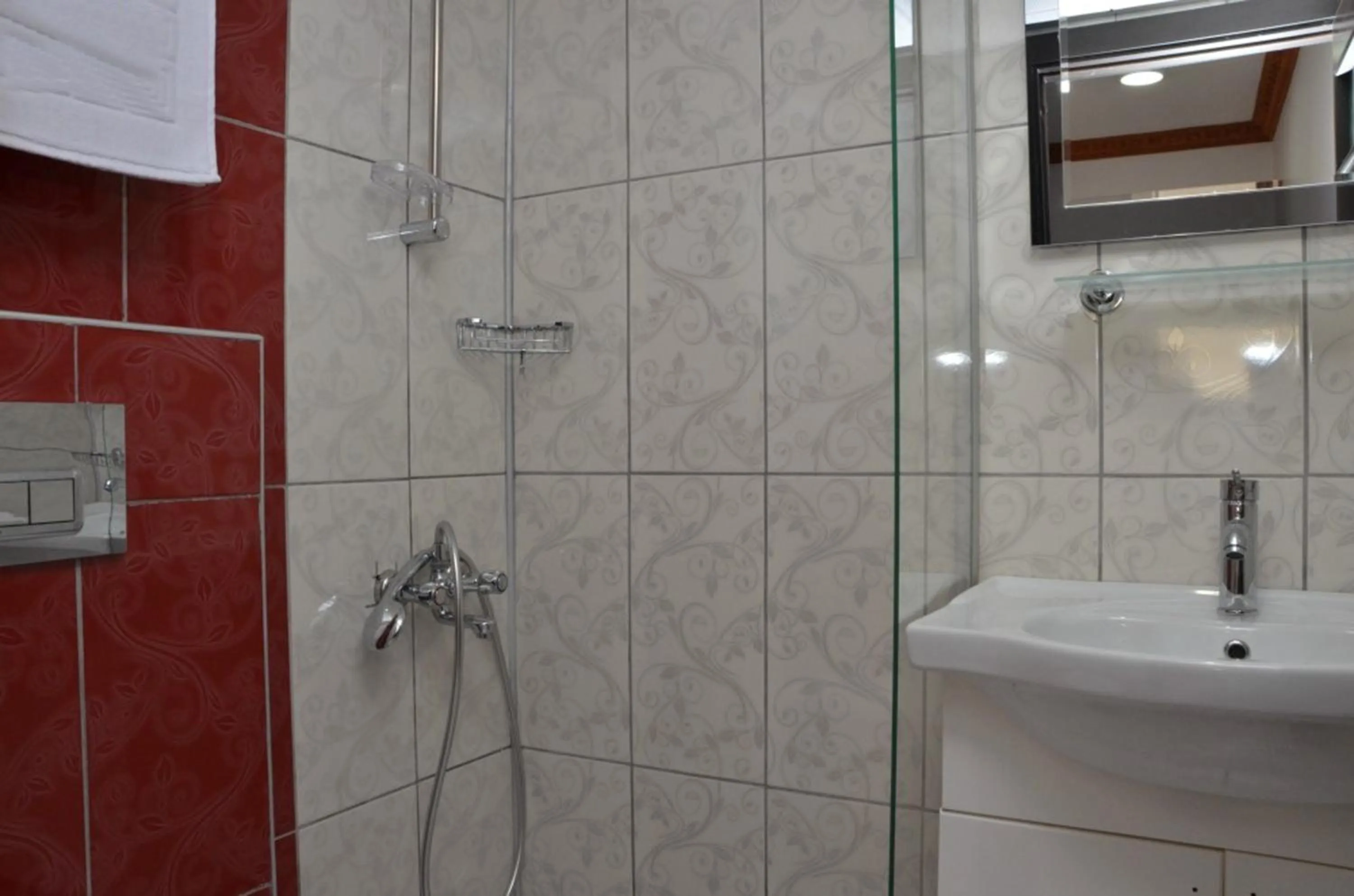 Bathroom in Ören Konak Otel