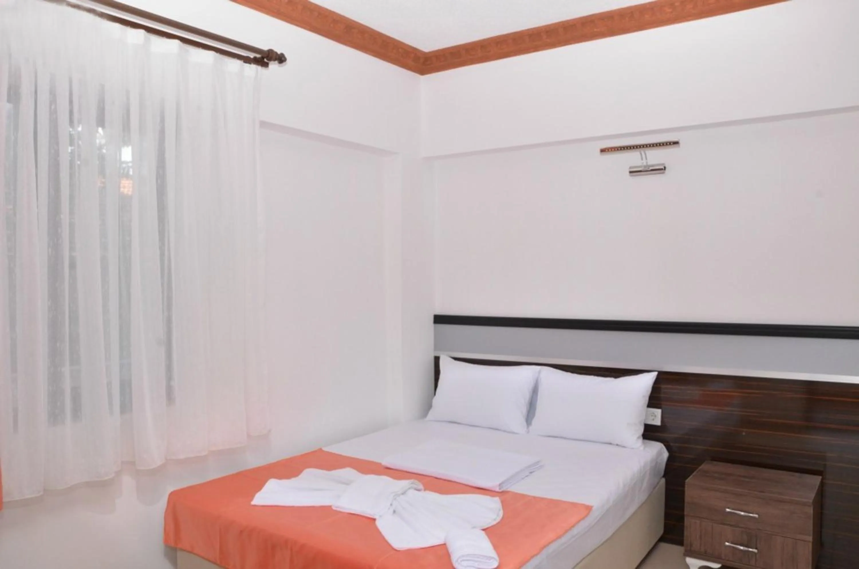 Photo of the whole room, Bed in Ören Konak Otel