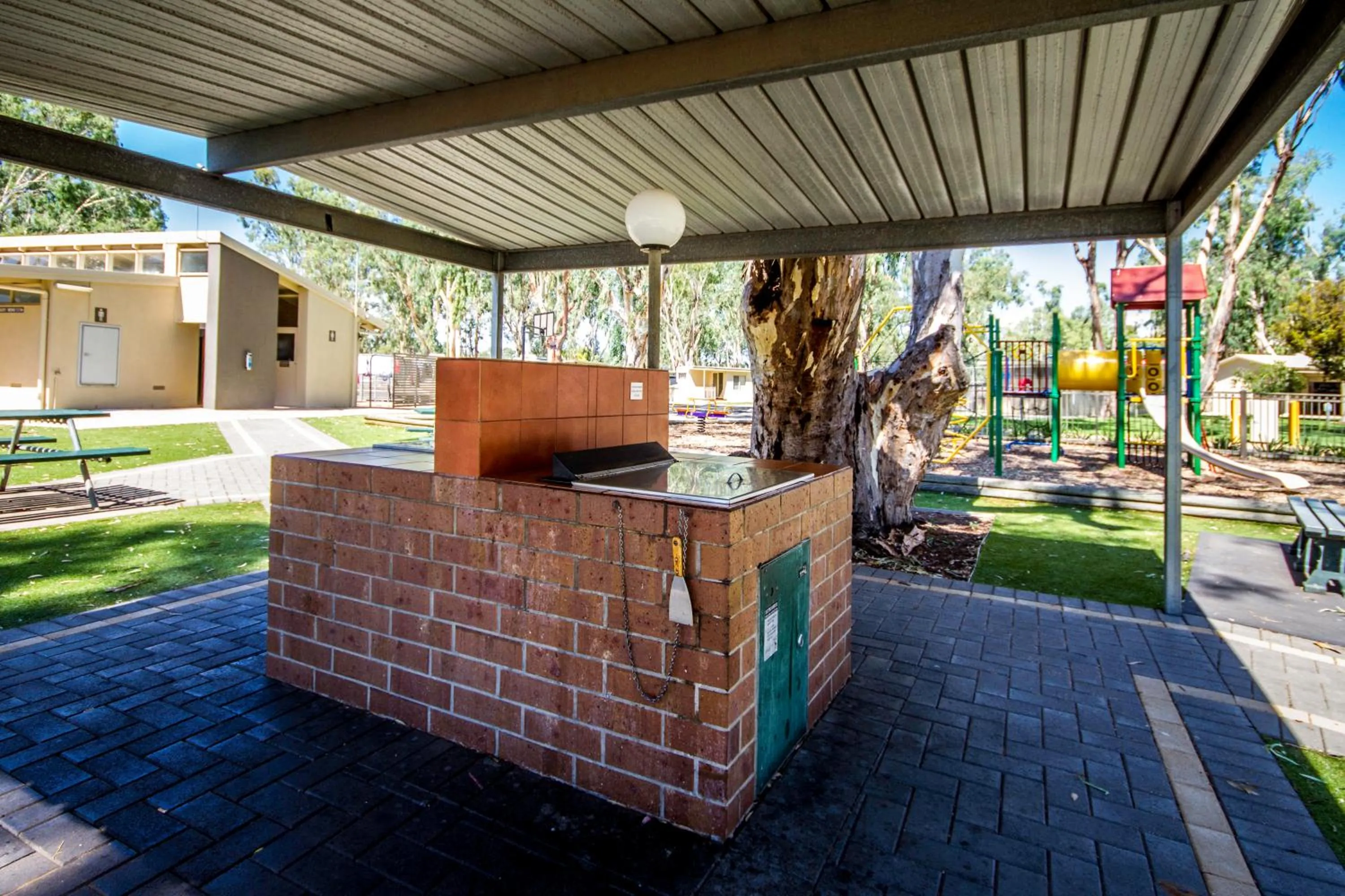 Property building in BIG4 Mannum Holiday Park