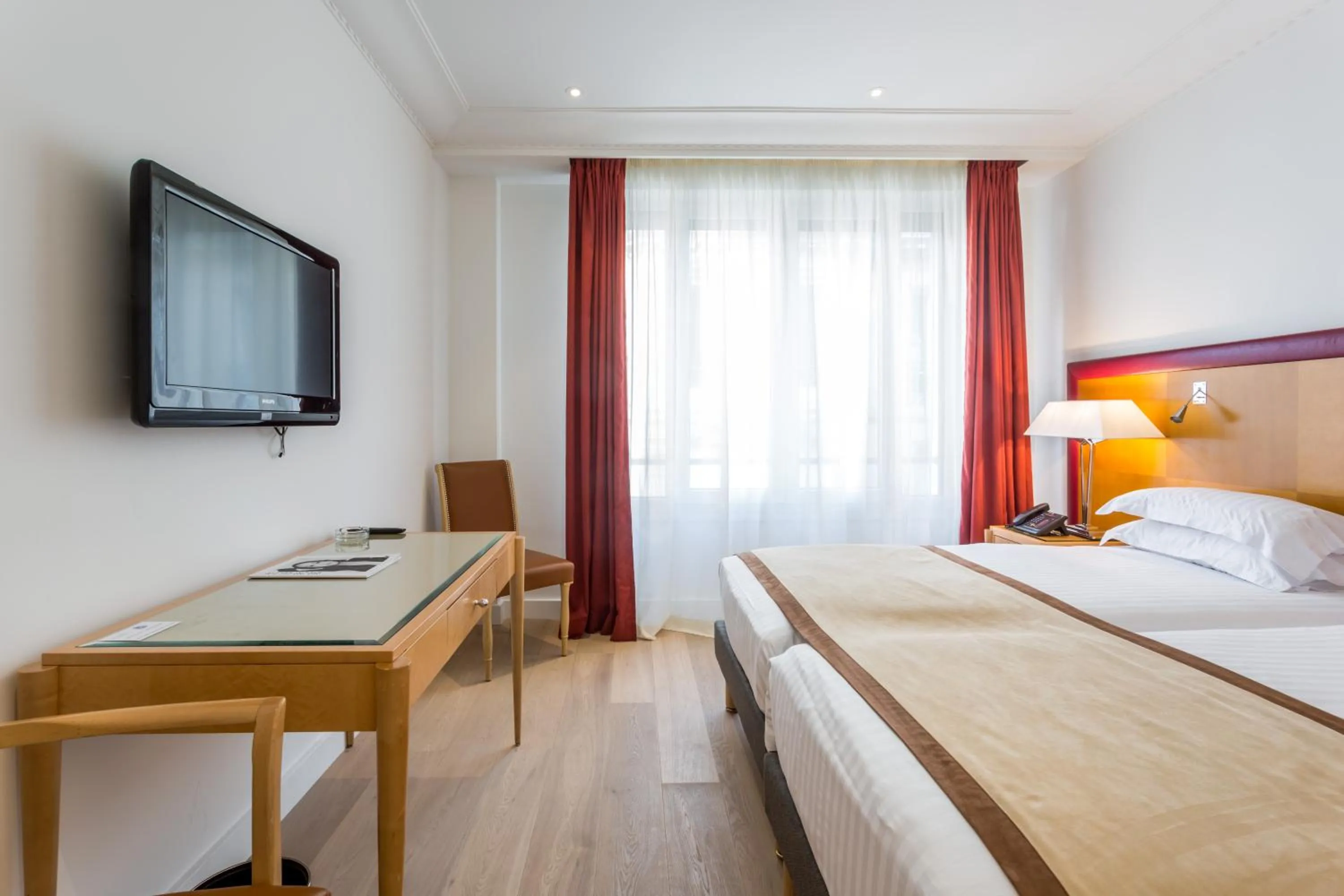 Bedroom, Bed in Hôtel De Castiglione
