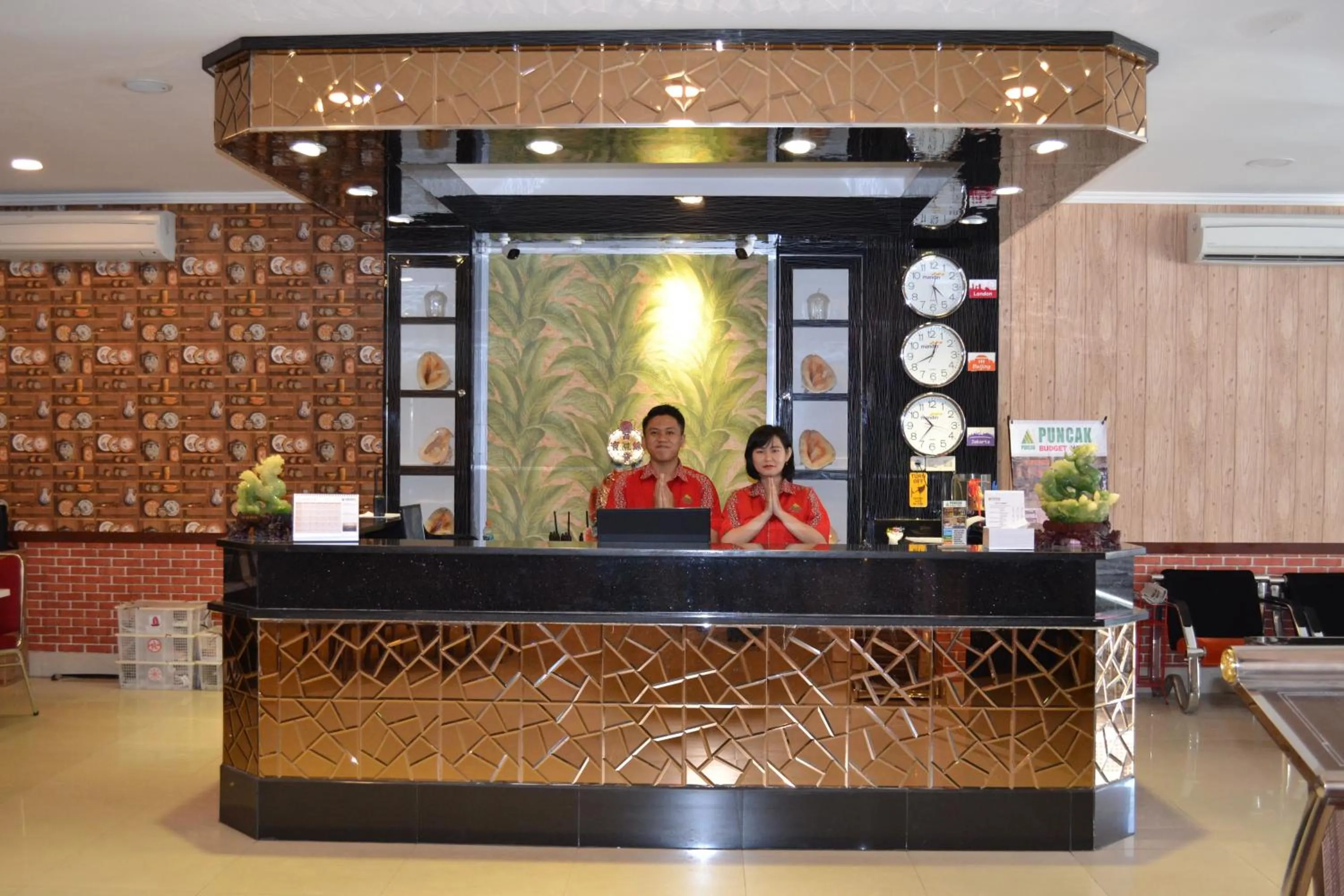 Lobby or reception in Puncak Budget Hotel