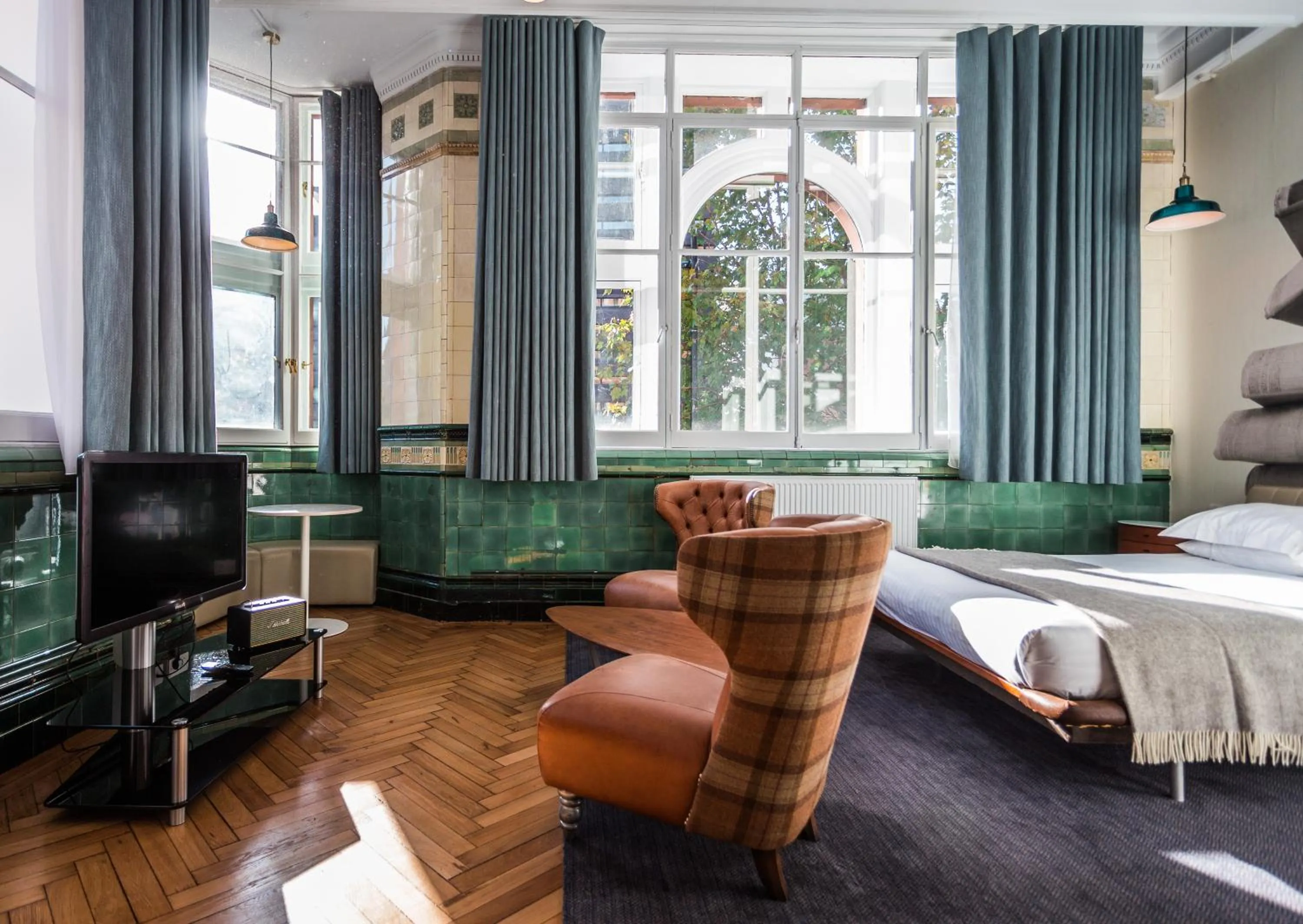 TV and multimedia in Heathcote Hotel Manchester