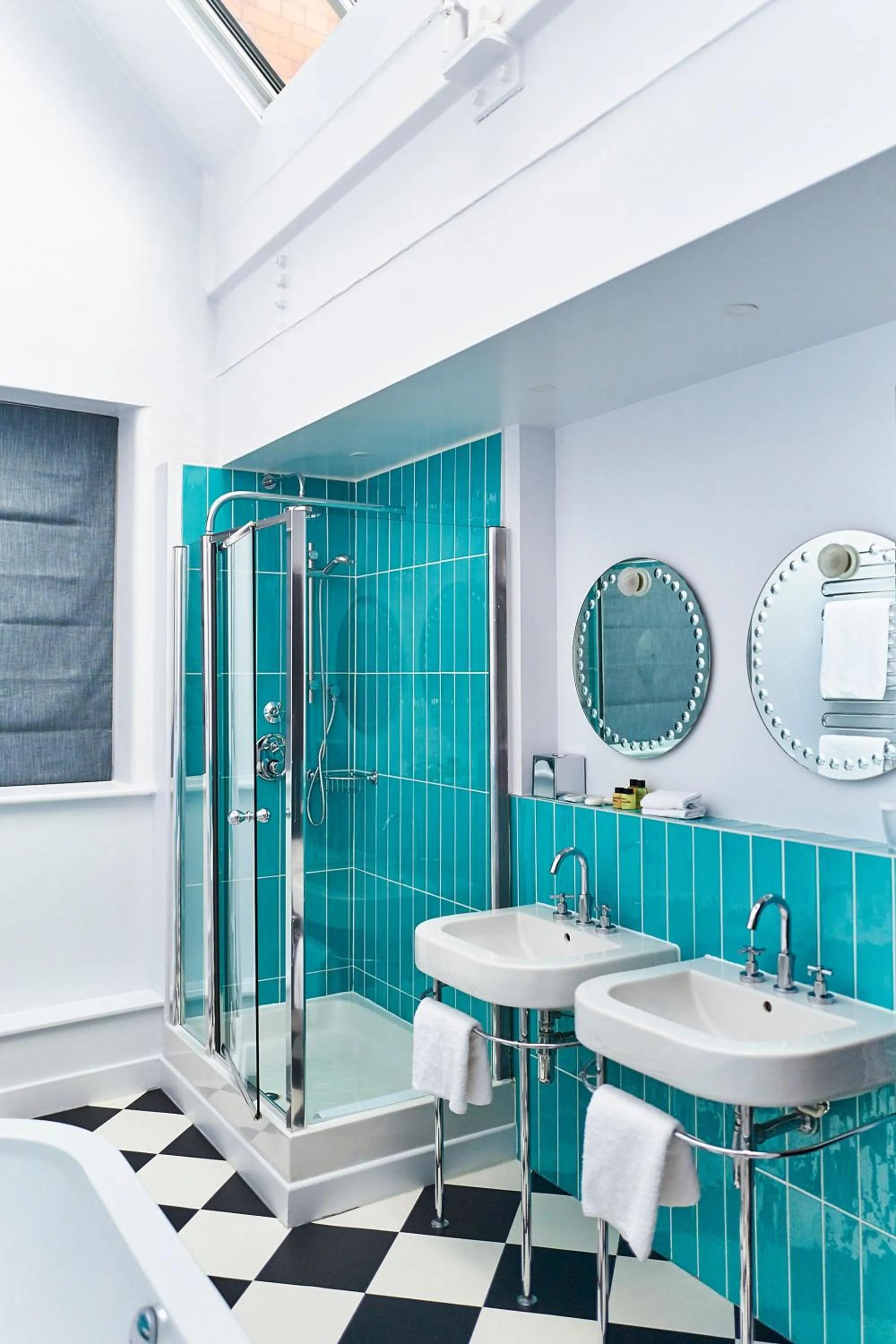 Bathroom in Heathcote Hotel Manchester