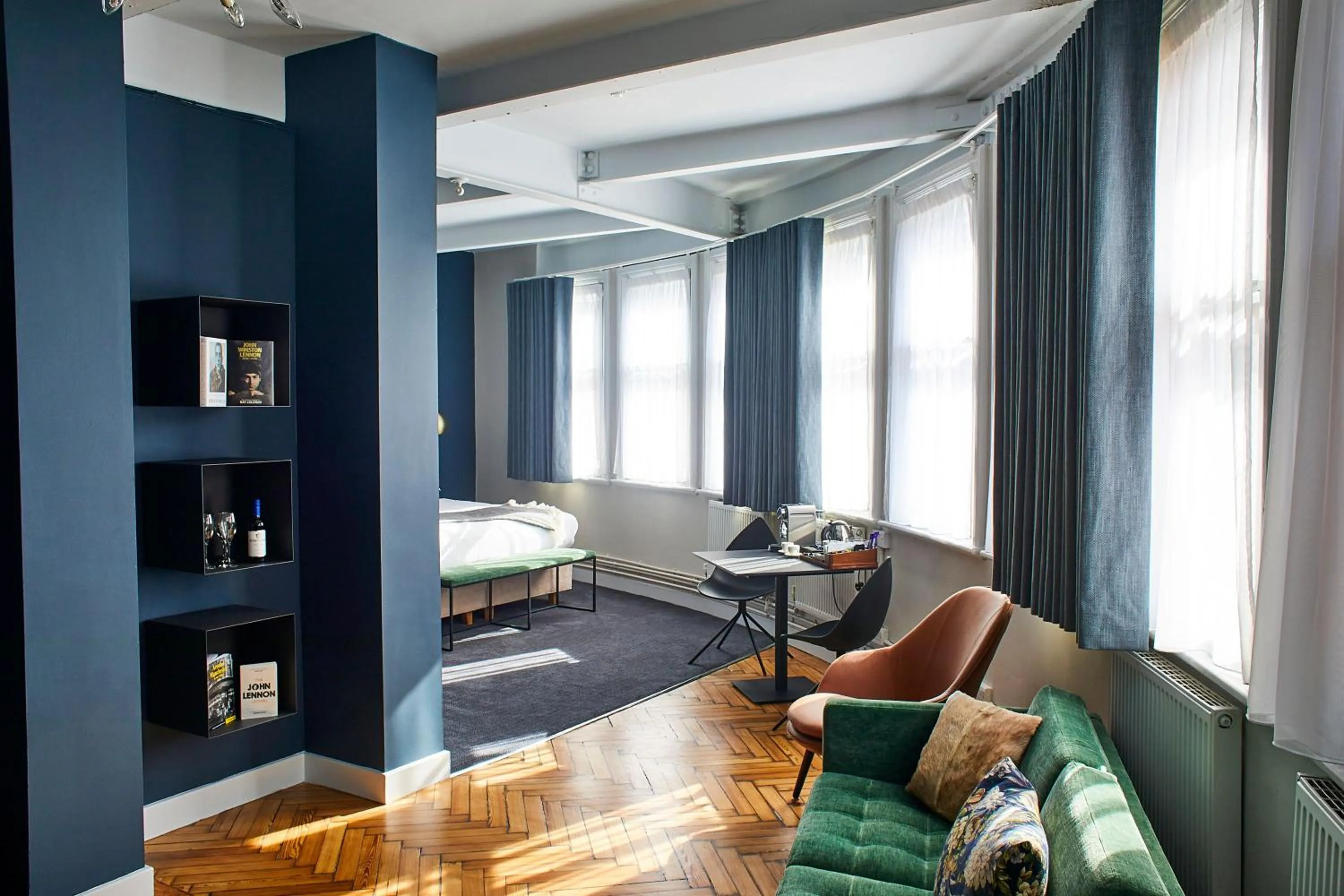 Living room in Heathcote Hotel Manchester