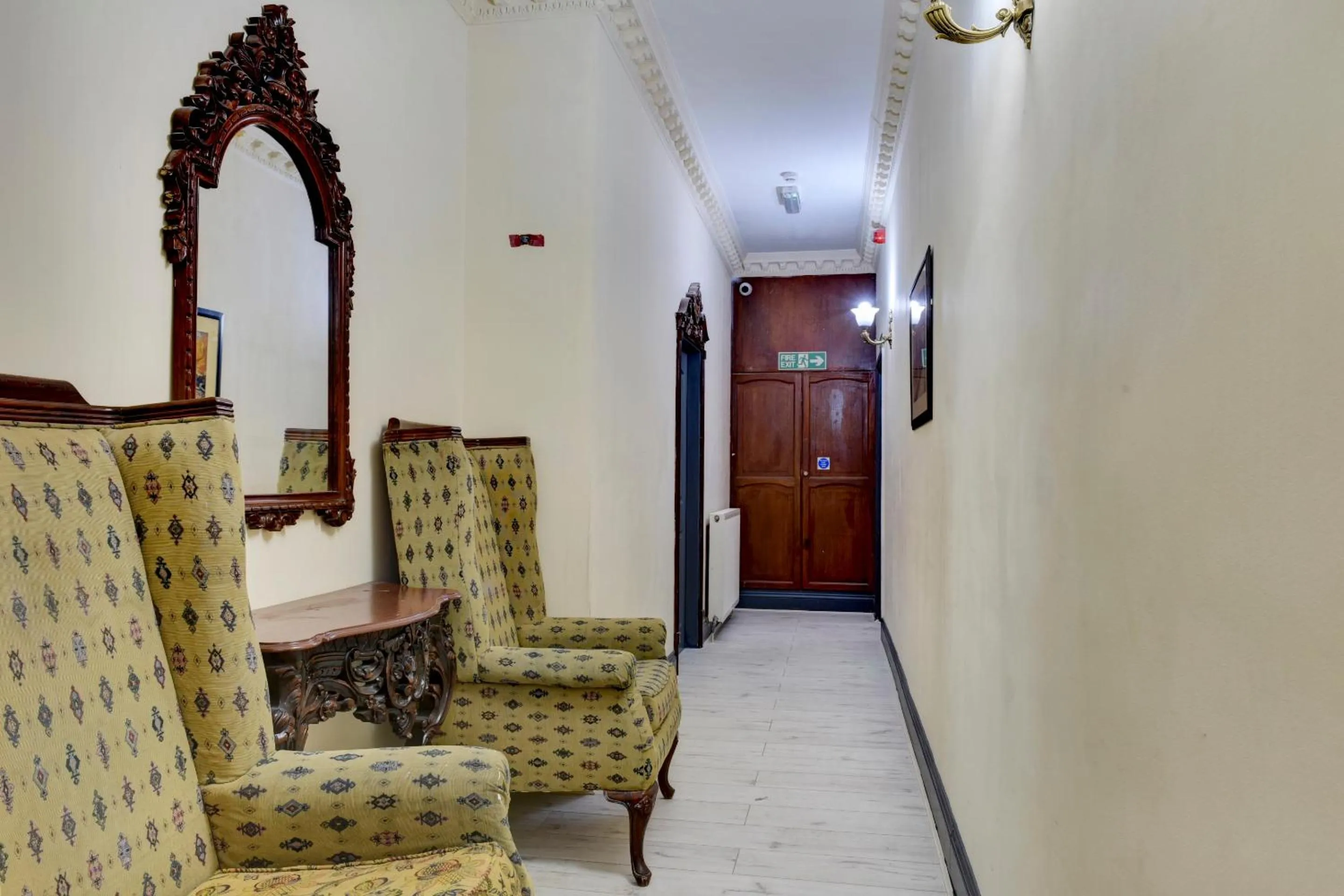 Lobby or reception in Empire Hotel