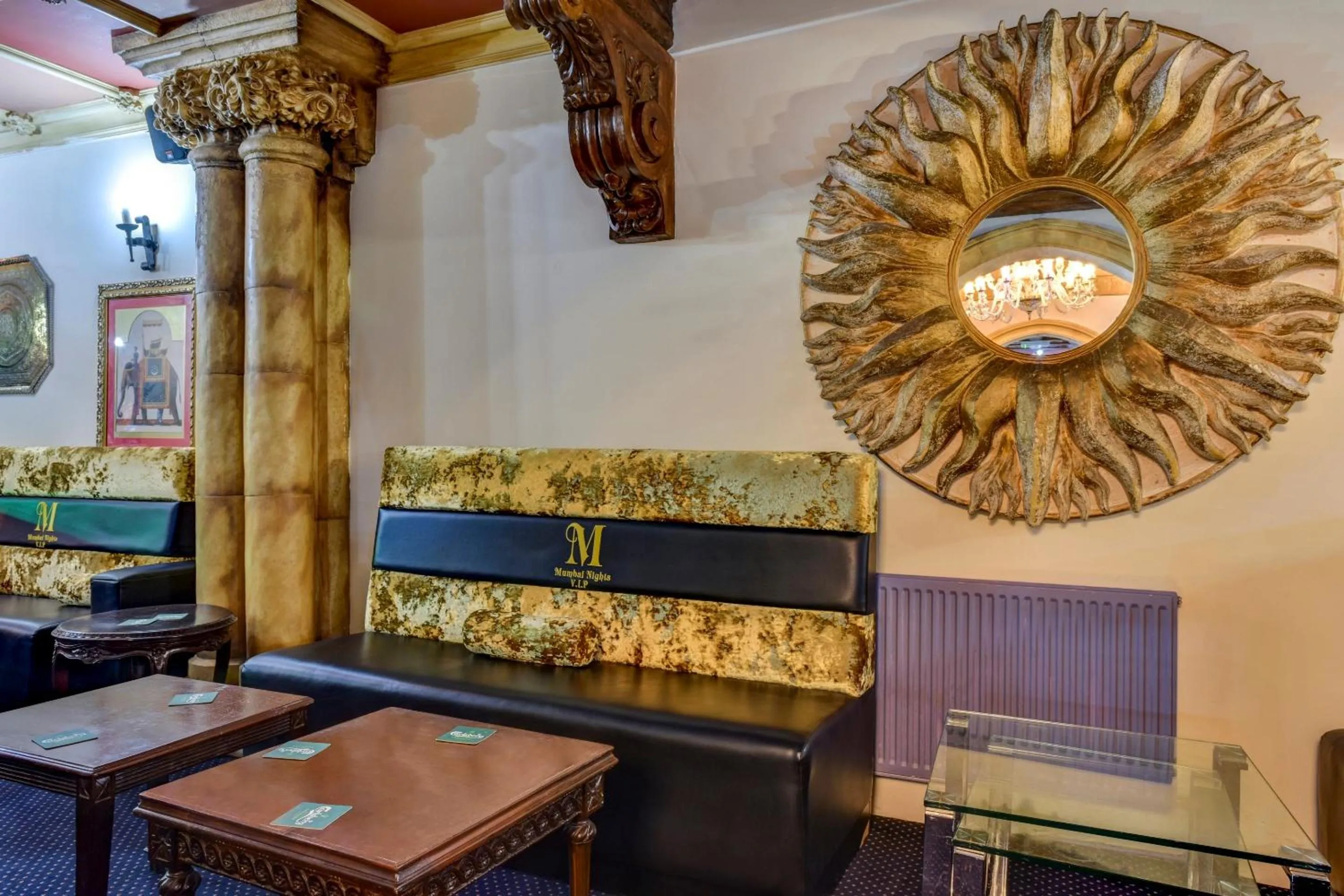 Lounge or bar in Empire Hotel