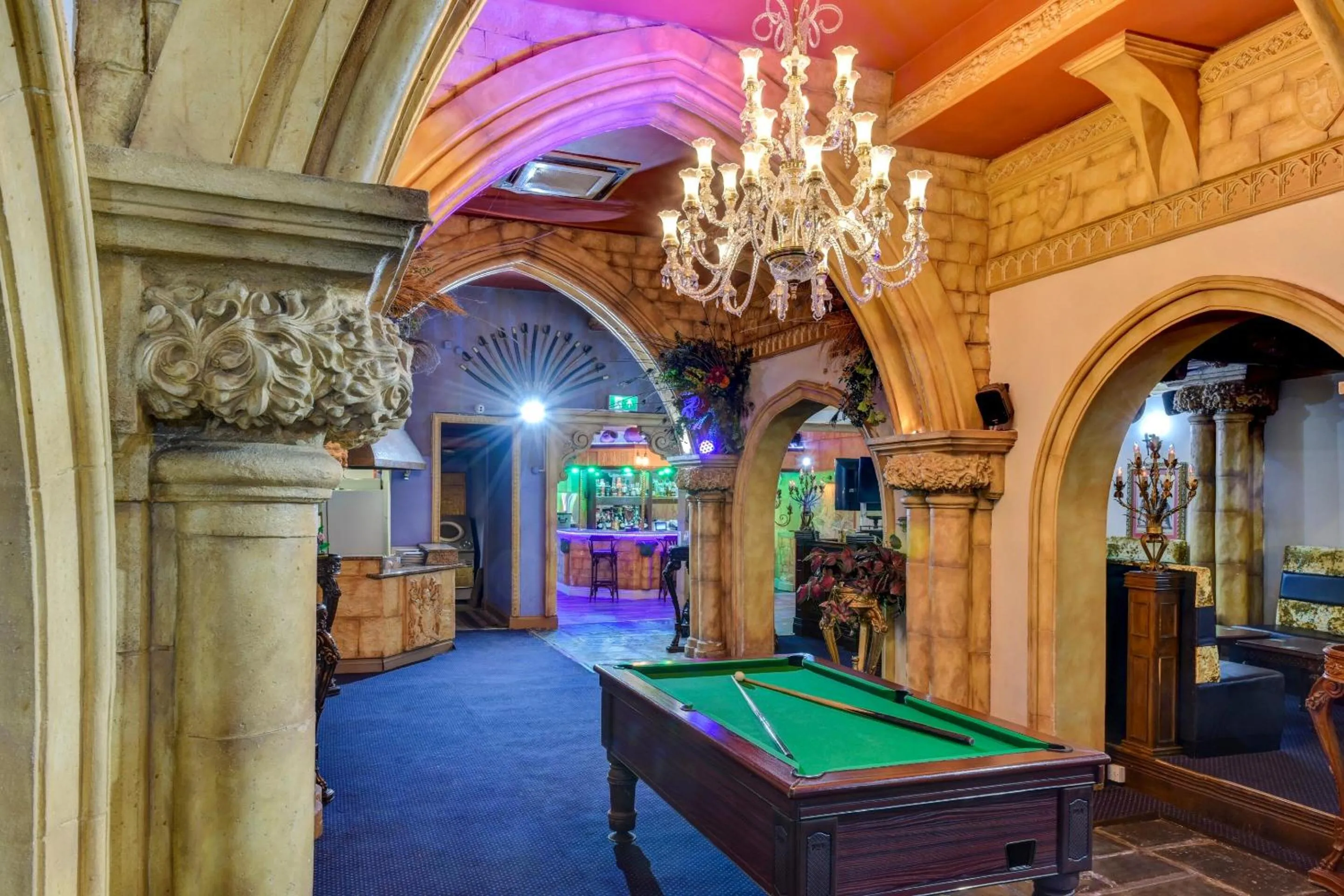 Lounge or bar in Empire Hotel