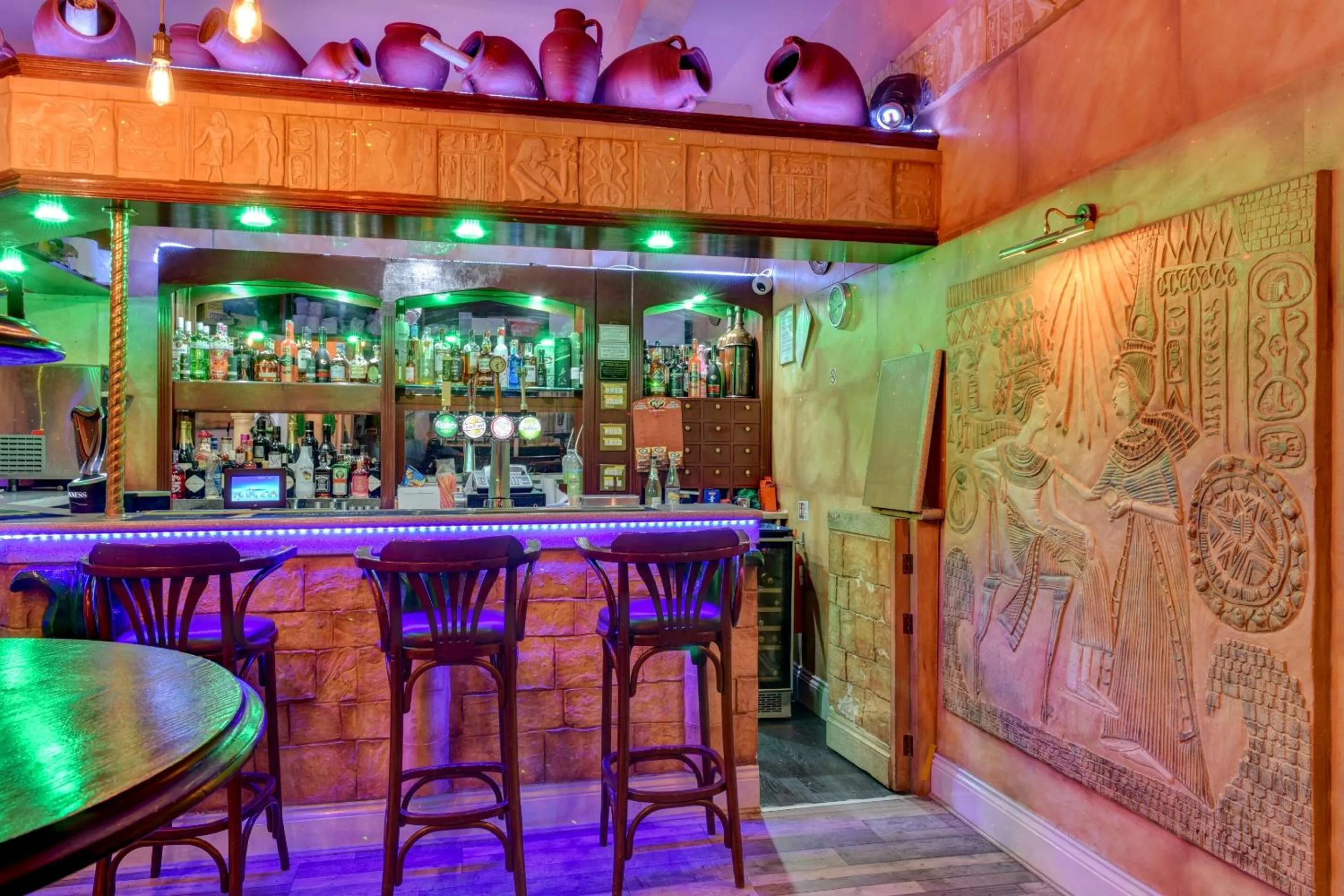 Lounge or bar in Empire Hotel