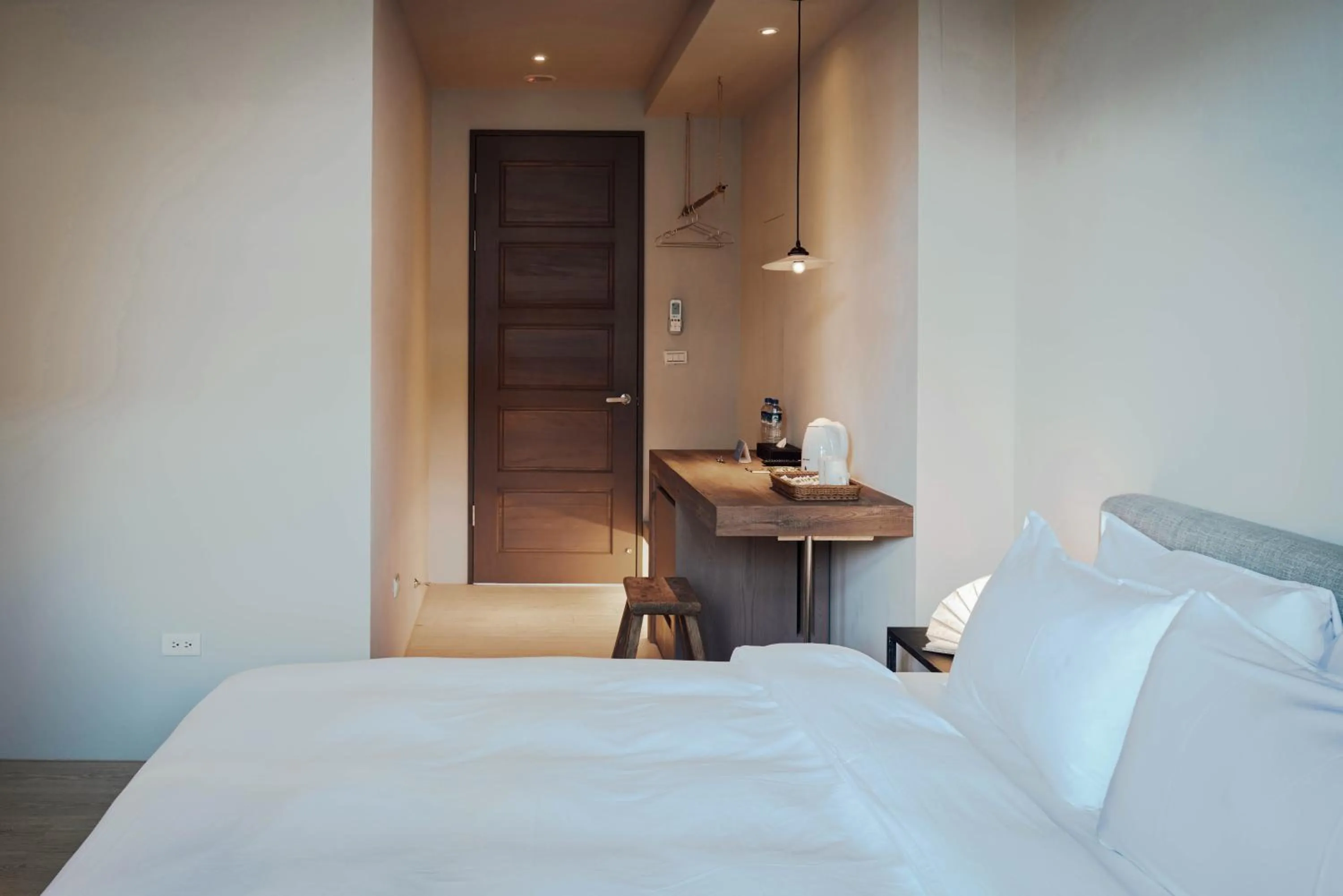 Photo of the whole room, Bed in Onsense Villa